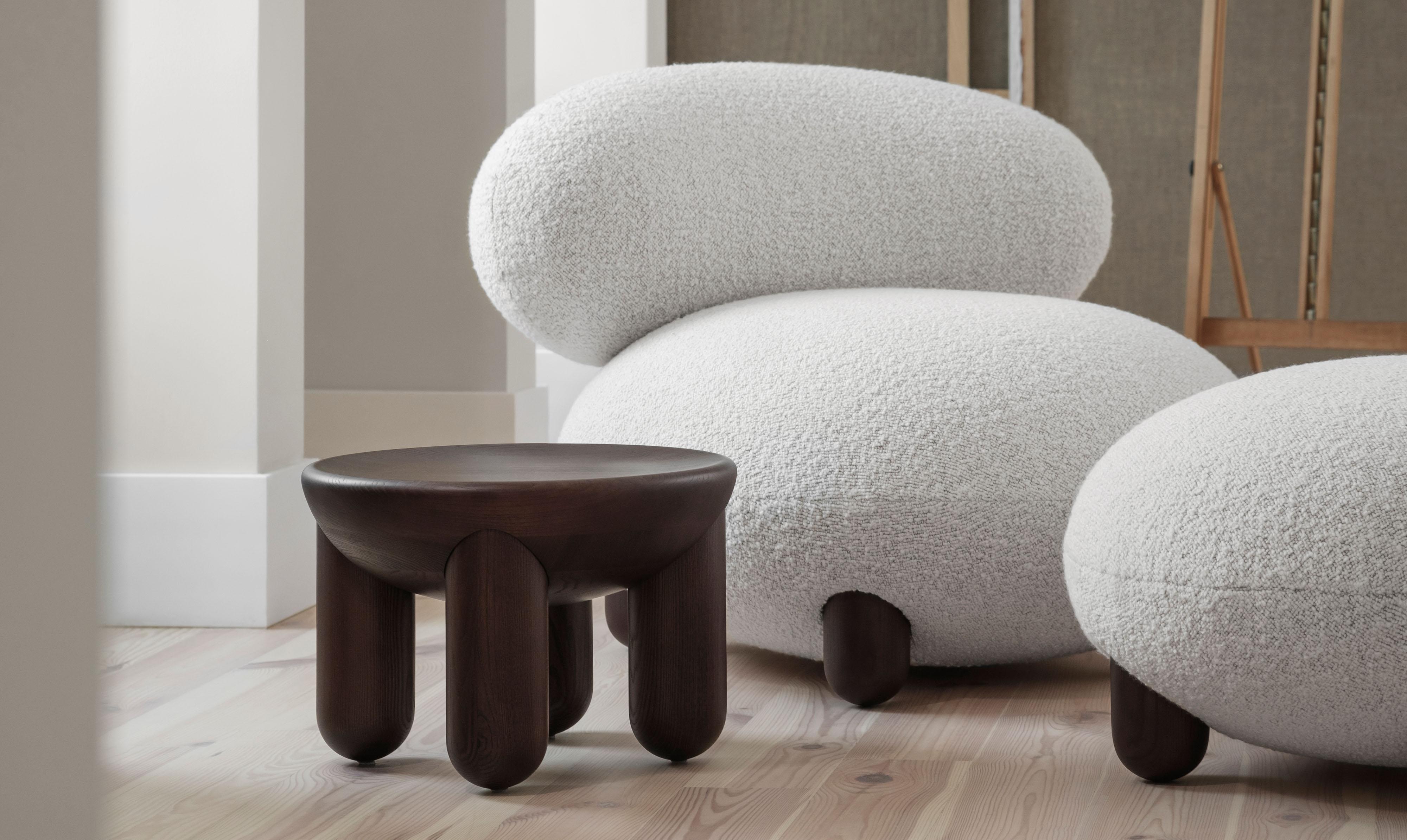 Organic Modern Contemporary Lounge Chair 'Flock' with Brown Legs,  Karakorum 007  For Sale