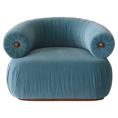 Contemporary Lounge Chair in Velvet