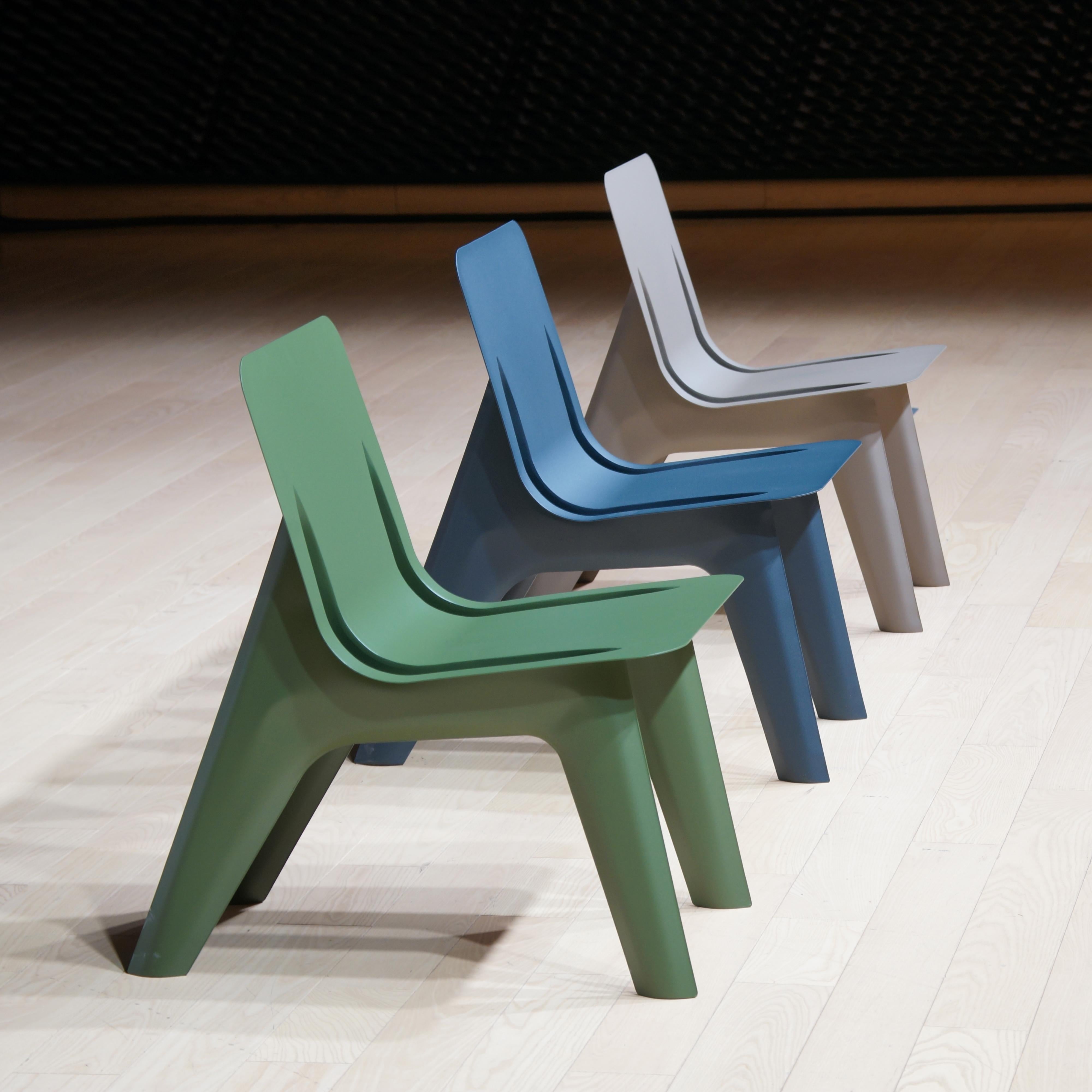 Contemporary Lounge Chair 'J-Chair' von Zieta, Alumium im Angebot 3