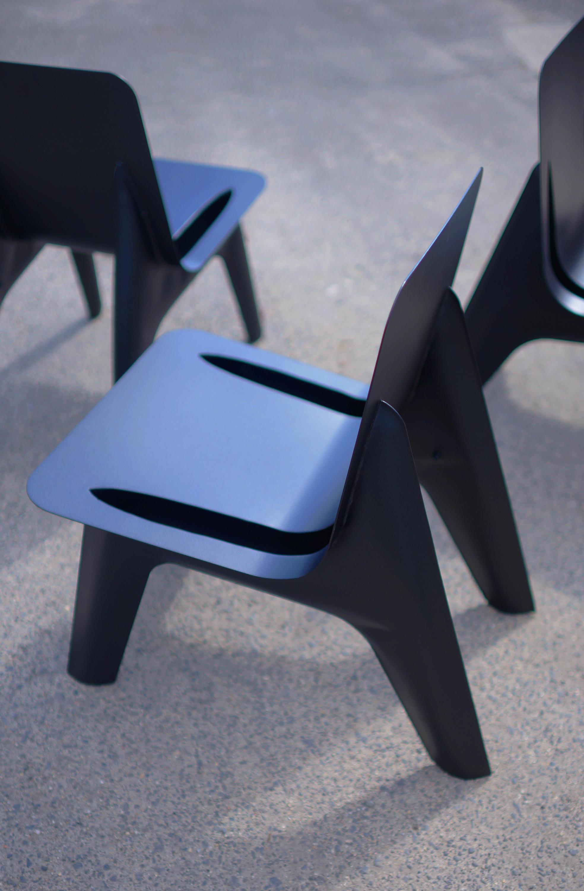 Contemporary Lounge Chair 'J-Chair' von Zieta, Alumium im Angebot 5