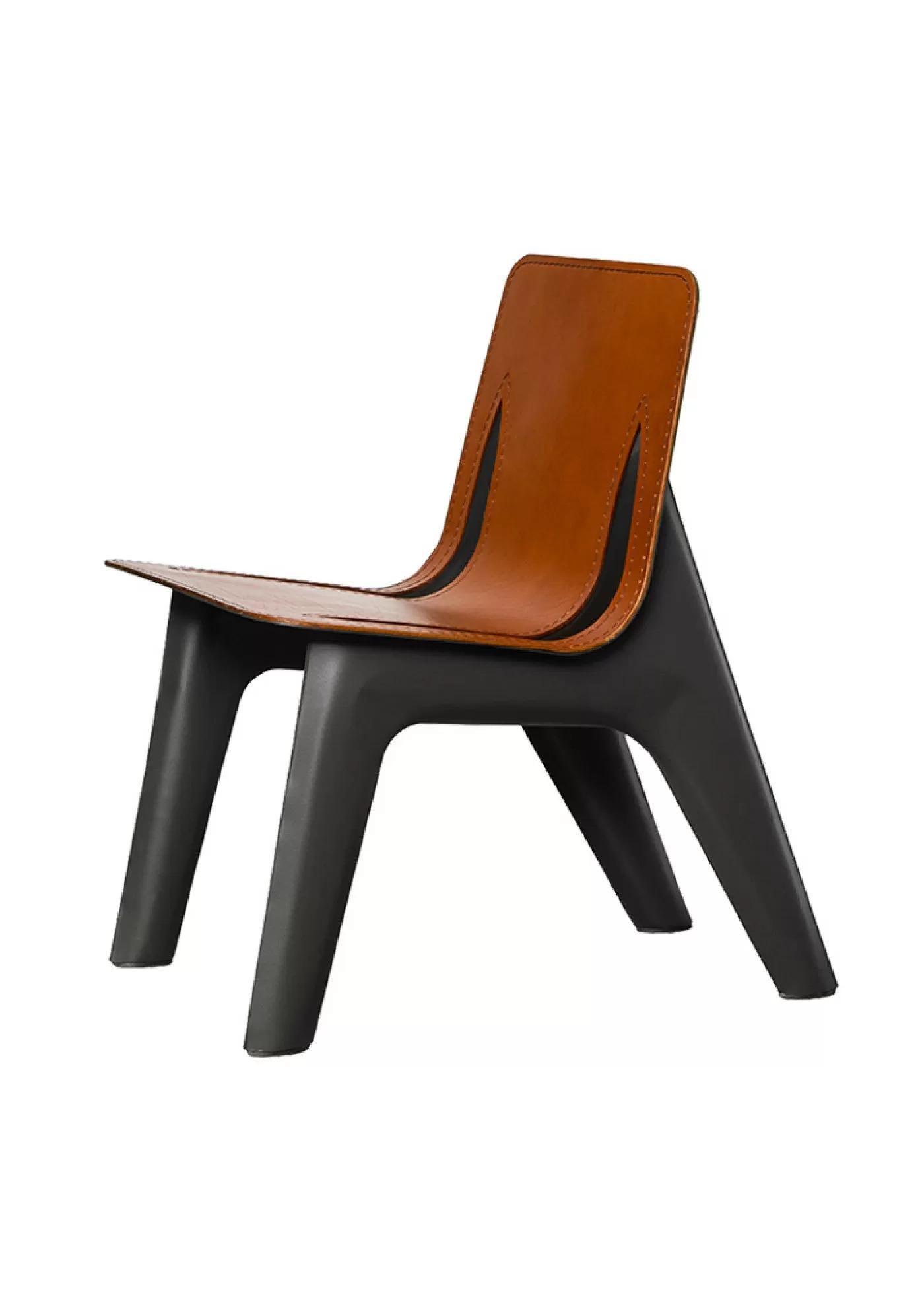 Chaise longue contemporaine 'J-Chair' par Zieta, cuir cognac Neuf - En vente à Paris, FR