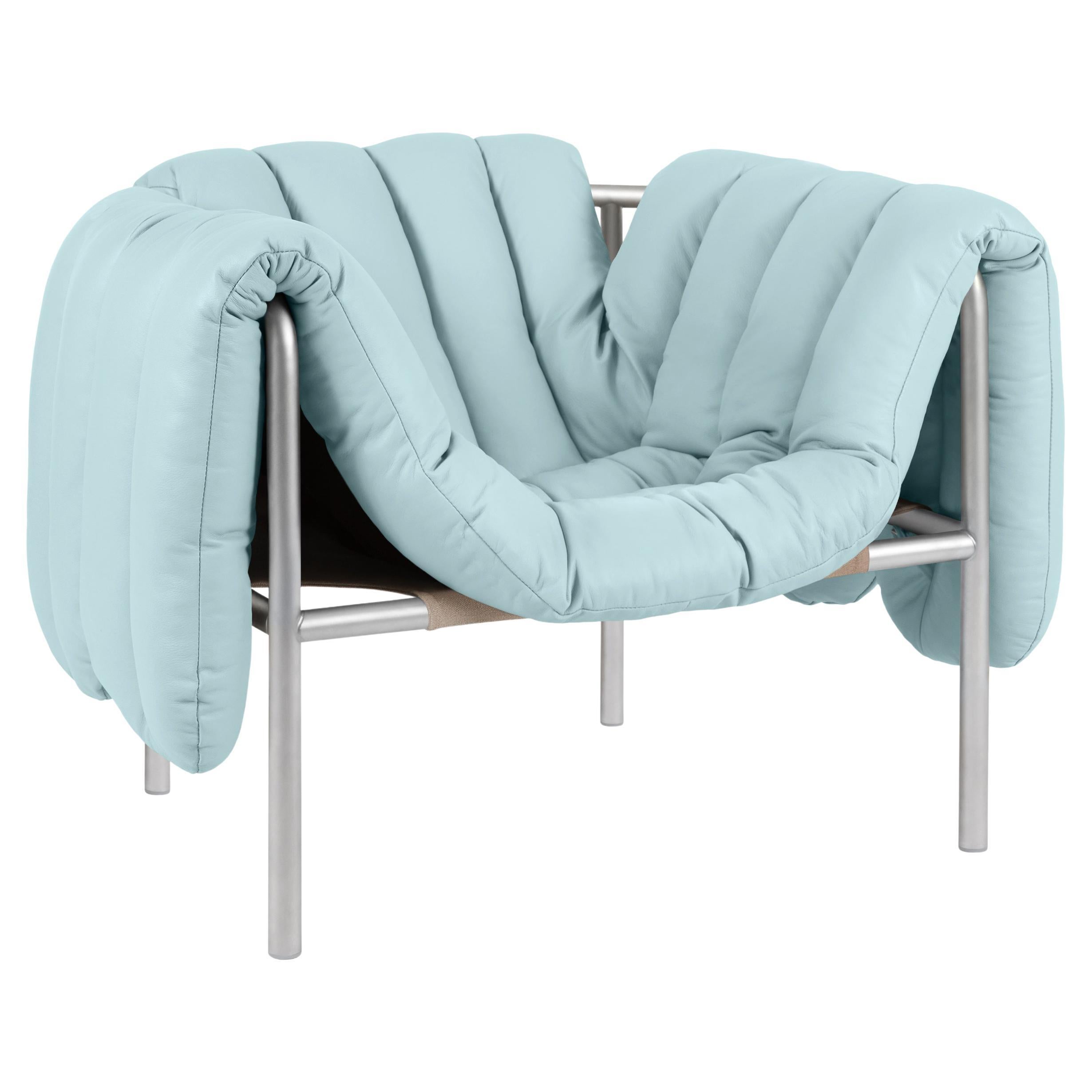 Sedia da salotto contemporanea 'Puffy' di HEM, acciaio inossidabile, pelle blu in vendita