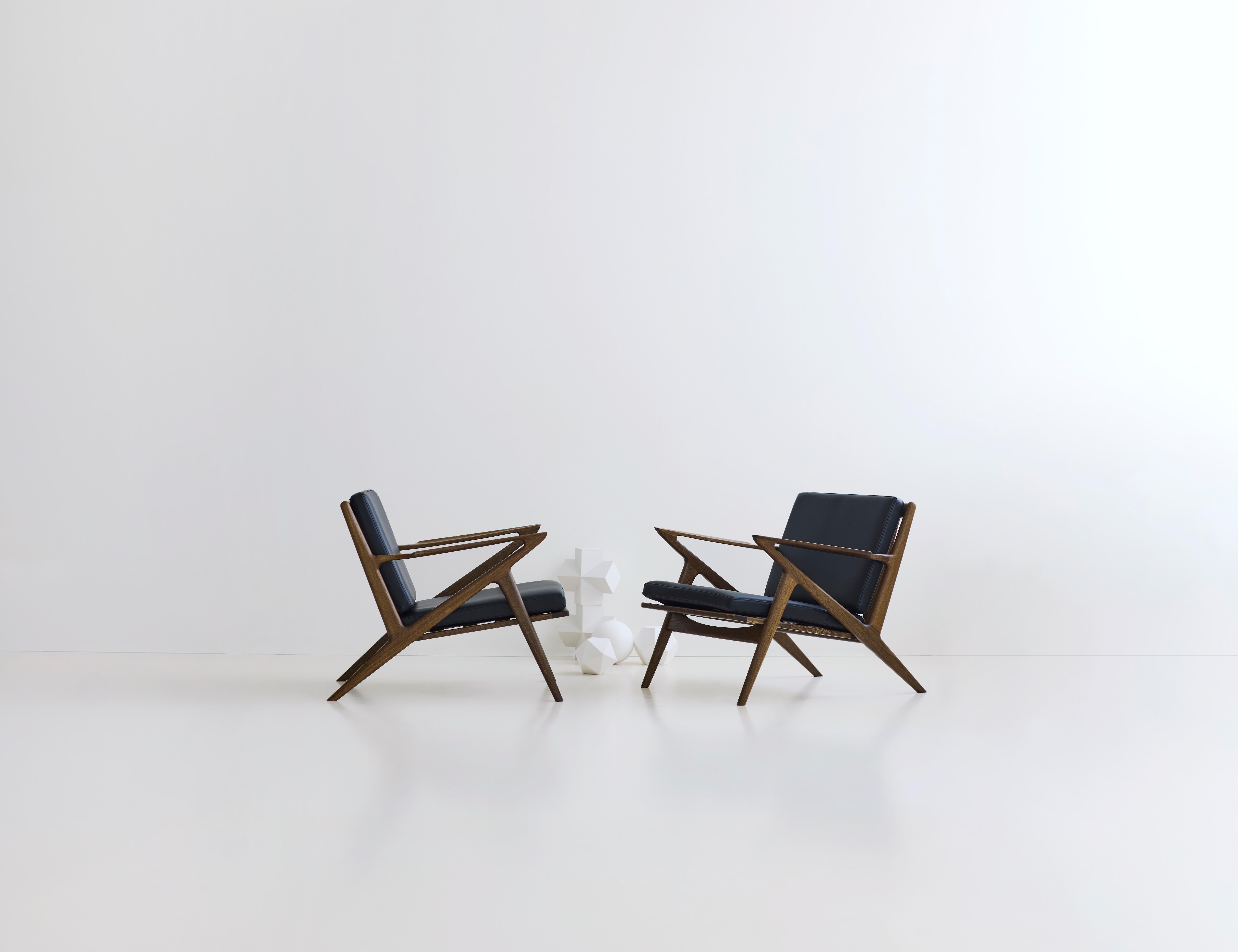 Moderner Loungesessel 'Z-Chair' von DK3, Eiche schwarz lackiert, Balmoral 02 im Angebot 4