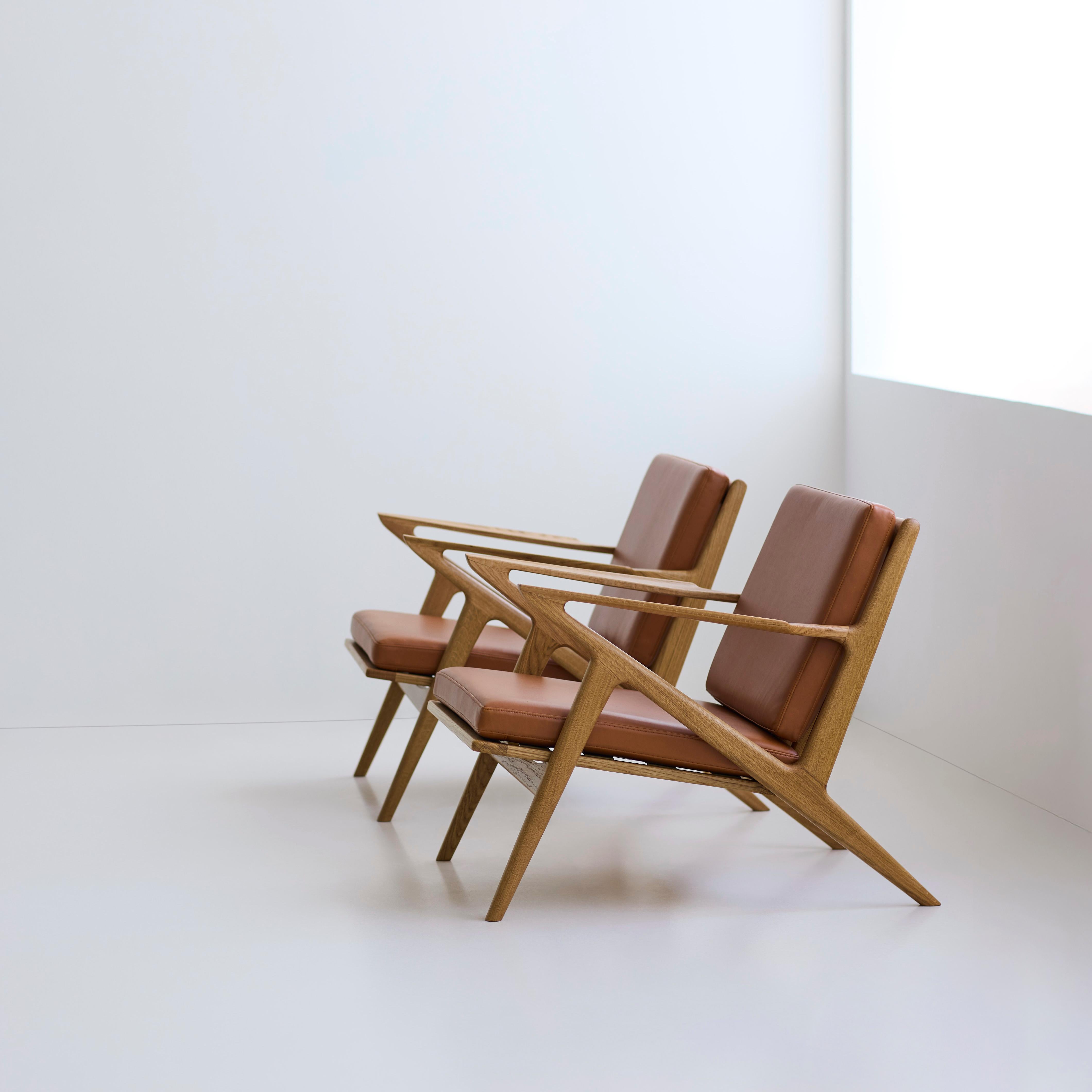 Moderner Loungesessel 'Z-Chair' von DK3, Eiche schwarz lackiert, Balmoral 02 im Angebot 2