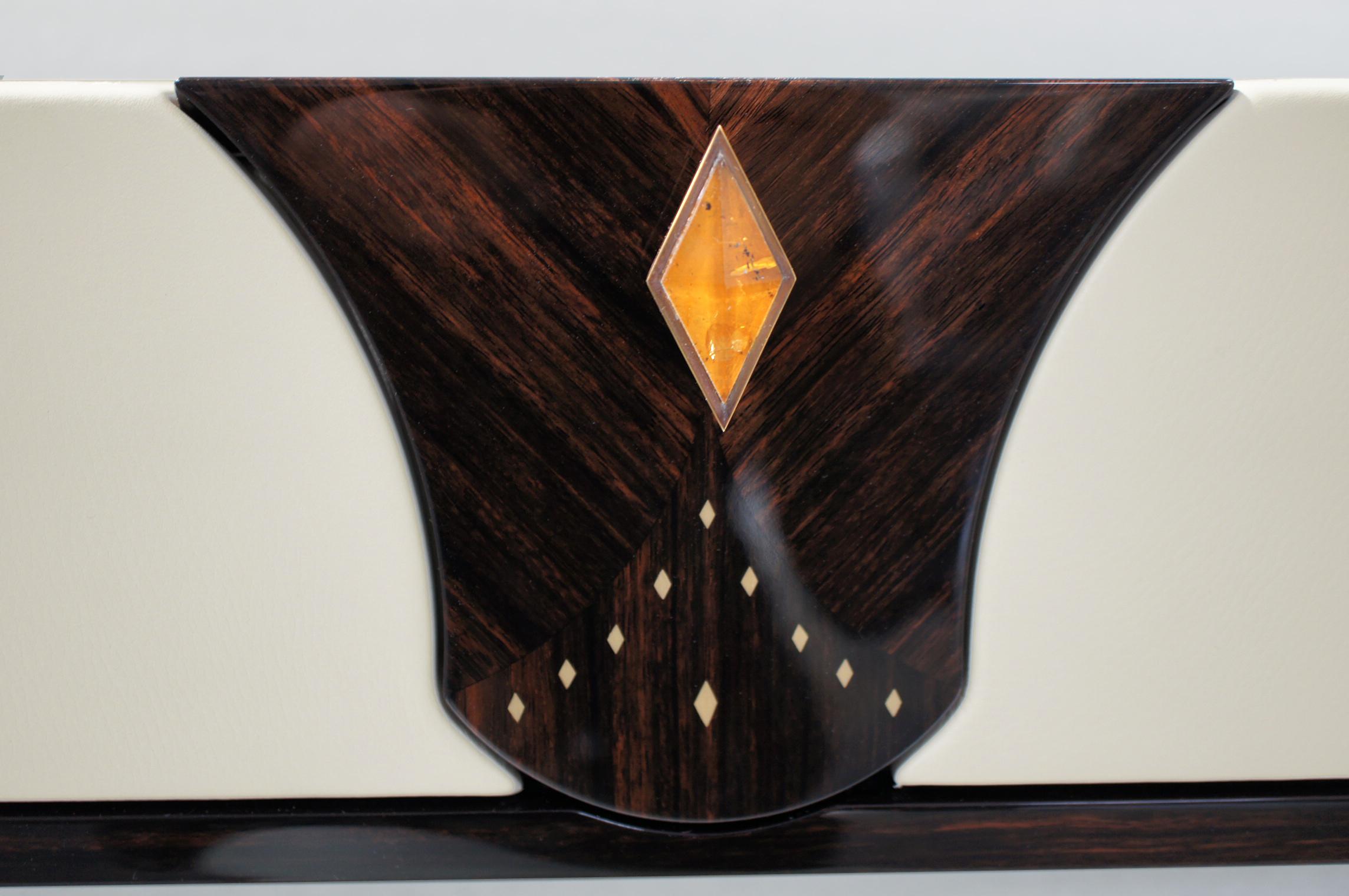 Contemporary Lounge Console in Macassar Wood and Amber Handle by Eva Baron im Angebot 11