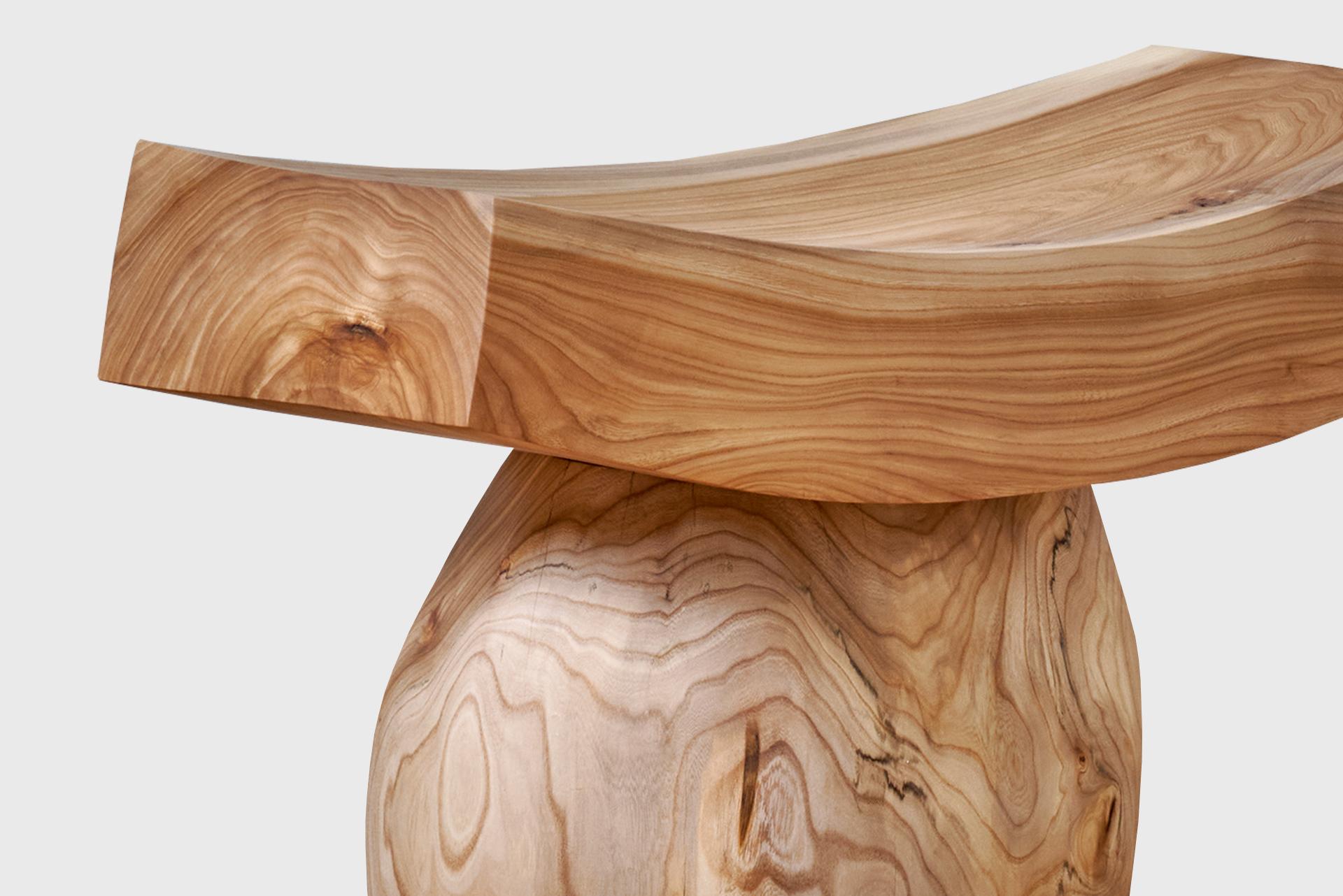 Lounge Stool.
Manufactured by Jonas Lutz.
Exclusively for SIDE.
Netherlands, 2023.
Natural Elm wood.

Measurements
67 x 32 x 40h cm
26,4 x 12,6 x 35,4h in

Provenance
Rotterdam, Netherlands.

Exhibitions
Casavells 2023.

Concept
For