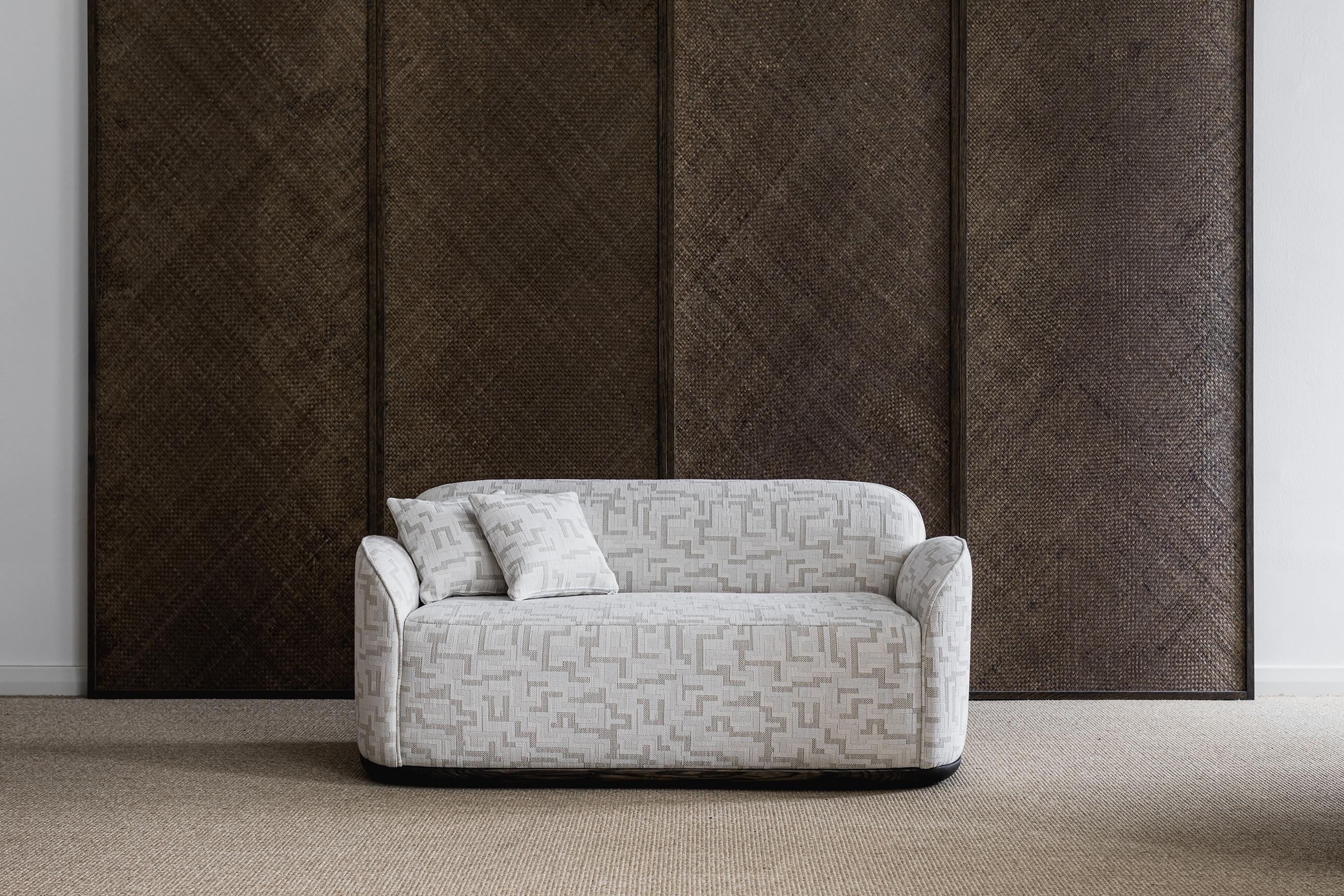 Unio Loveseat by Poiat 
Designers: Timo Mikkonen & Antti Rouhunkoski 

Collection UNIO 2021

Dimensions: H. 72 x W. 150 D. 72 SH. 40
Model shown: Cat 3 01 Écru Eined - Dedar
 
The Unio Collection, featuring an armchair and sofas, opens a new chapter