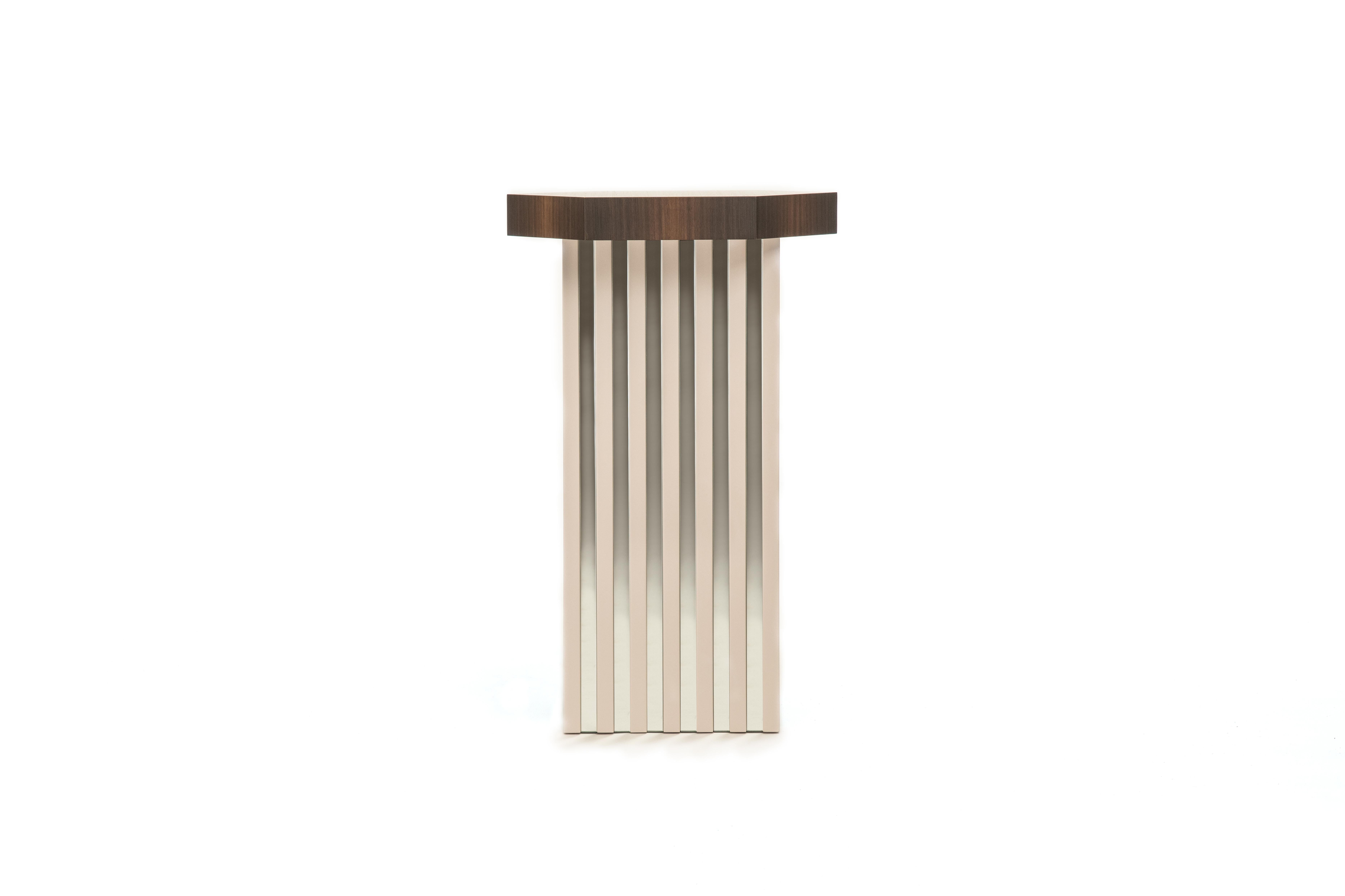 Contemporary Luxury Beistelltisch, Spiegel, Holz, handgefertigt in Italien im Angebot 1