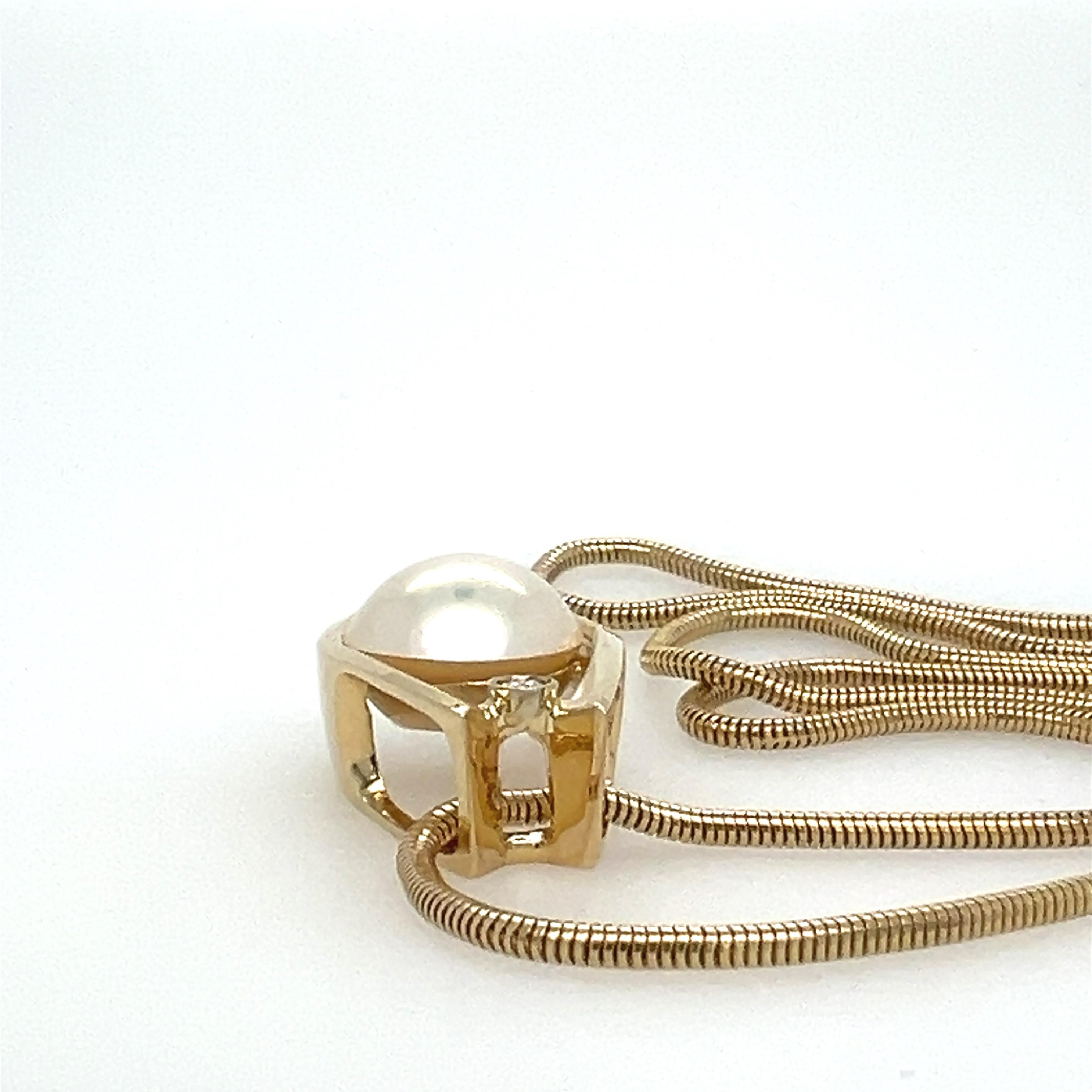 Contemporary Mabe Pearl and Diamond Yellow Gold Pendant 2