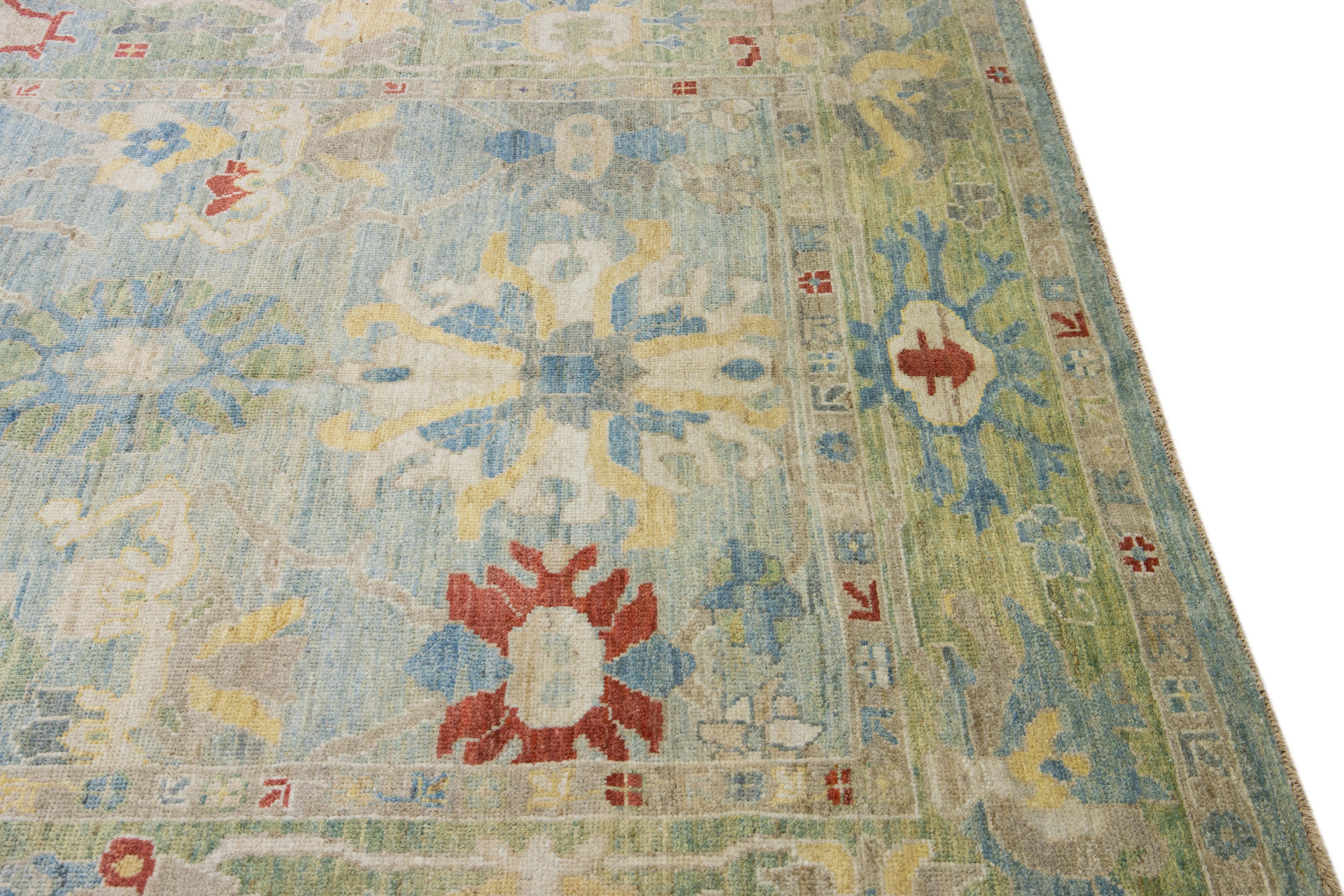 Contemporary Mahal Blue Handmade Wool Runner mit Blumenmuster im Angebot 1