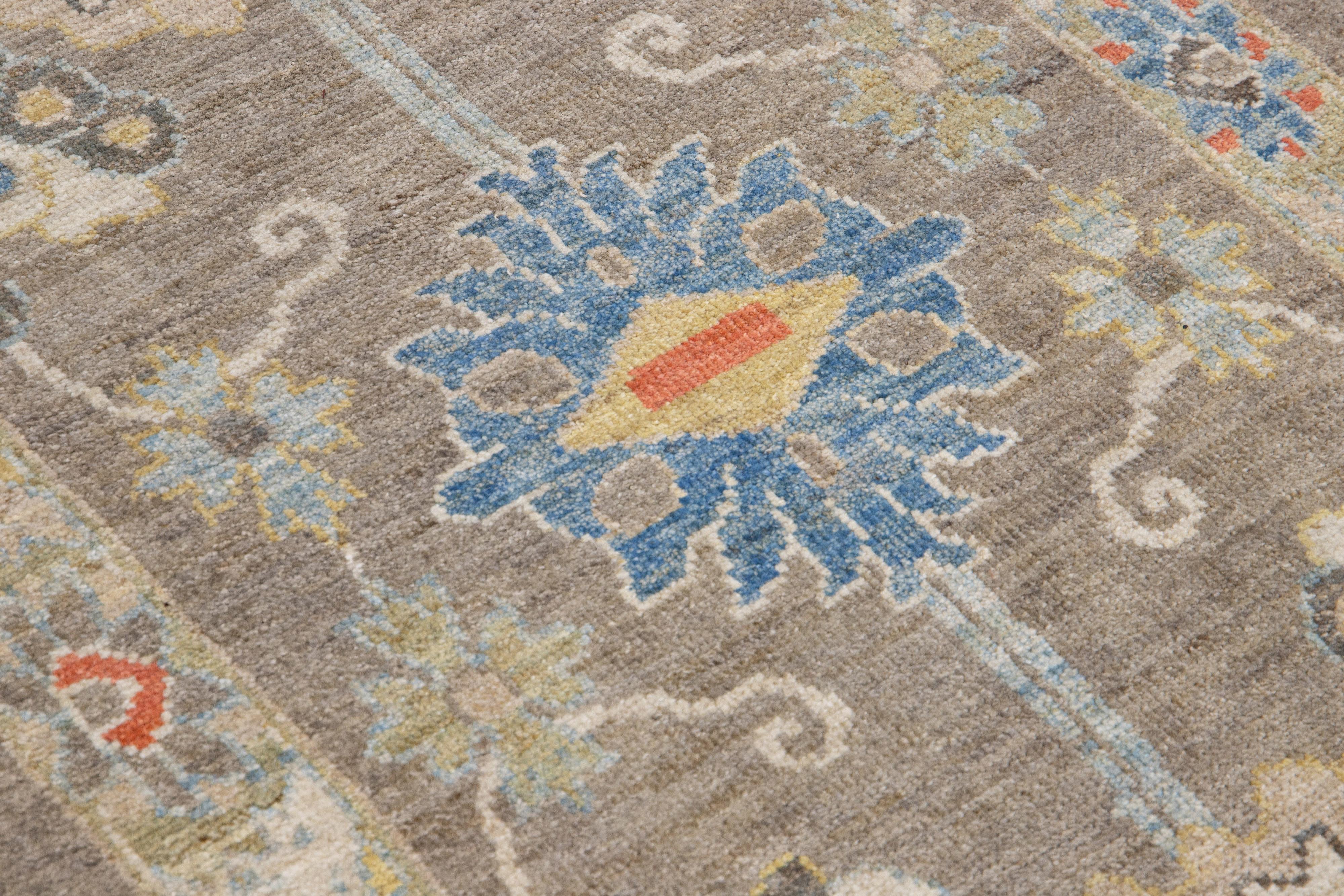 Contemporary Mahal Handmade Floral Pattern Brown Wool Runner im Angebot 1