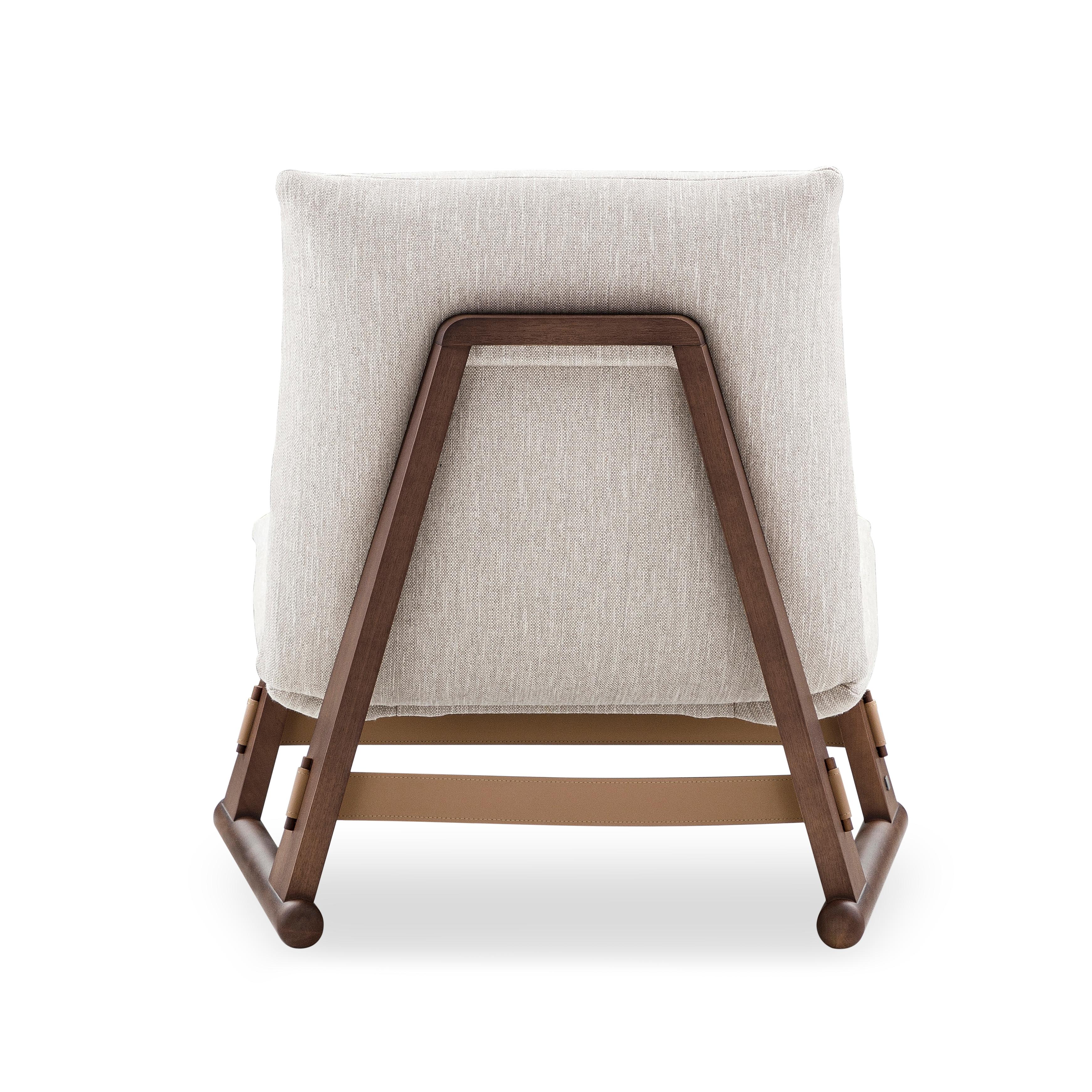 Contemporary Maia Chair in Walnut Wood Finish Frame and Off-White Fabric In New Condition For Sale In Miami, FL