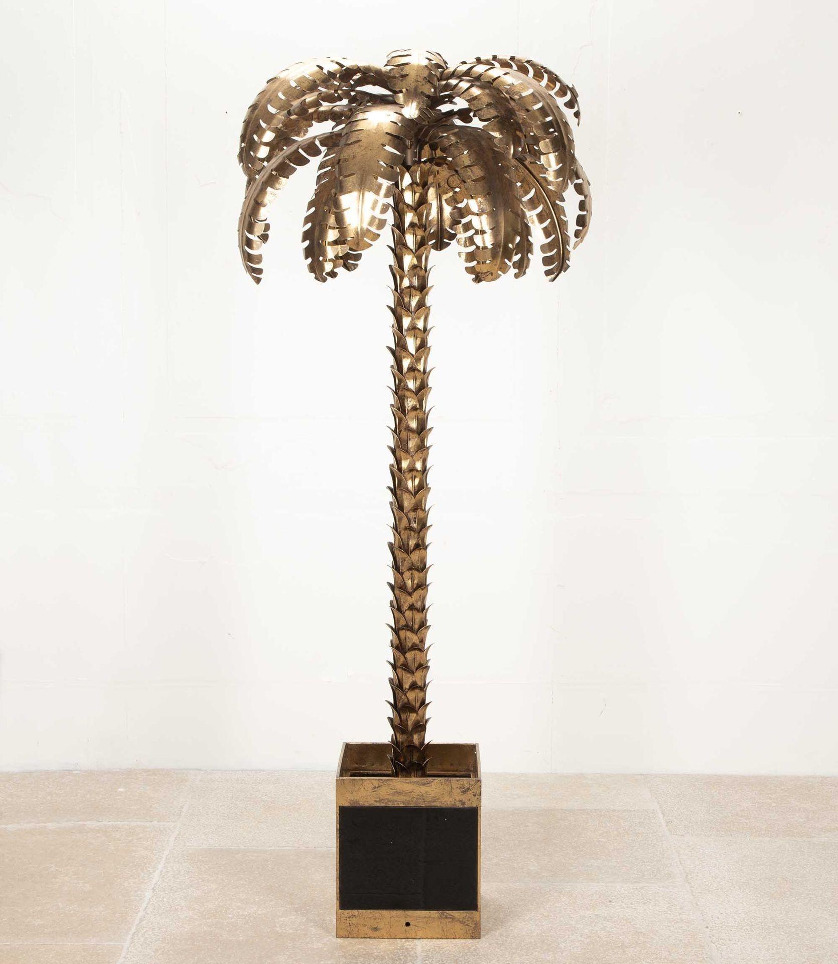 Large contemporary Maison Jensen style palm tree floor lamp.
Great home decor as well as a lamp.
Currently unwired but wiring can be arranged prior to delivery for a fee.