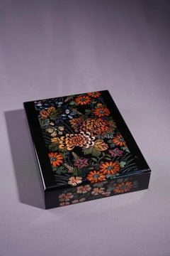 Contemporary Maki-e Lacquer Box "Chrysanthemum" by Hsien Min Wang, 2010
