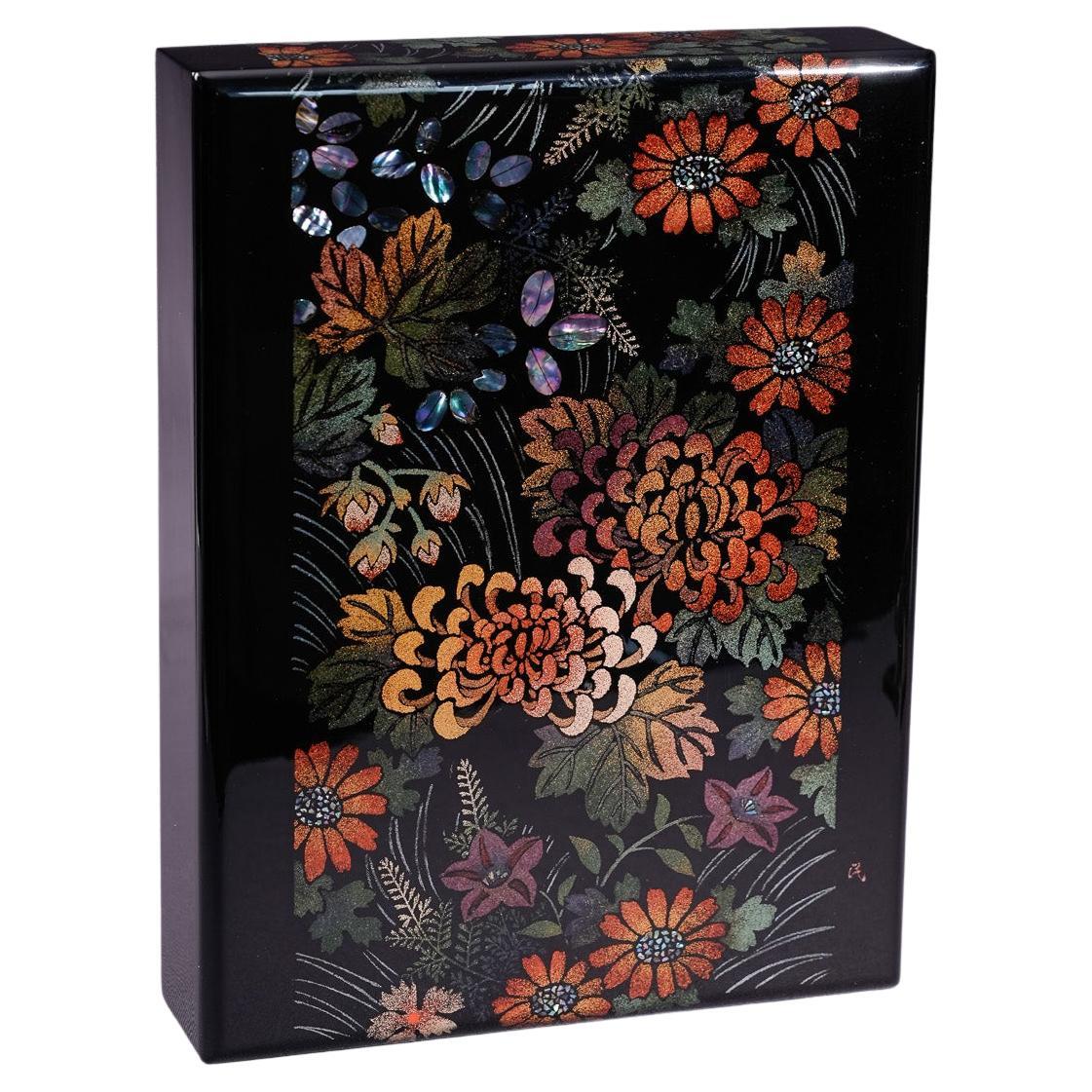 Contemporary Maki-e Lacquer Box "Chrysanthemum" by Hsien Min Wang, 2010 For Sale