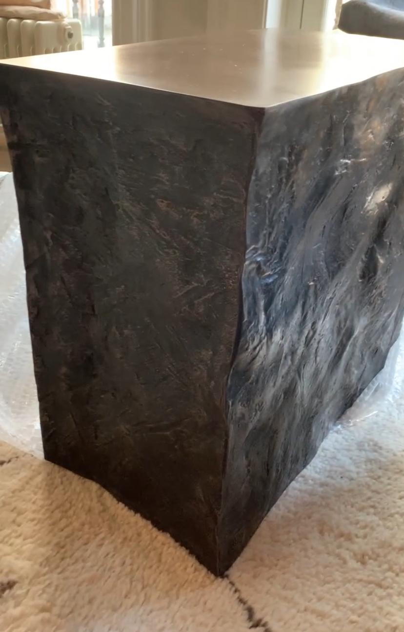 Contemporary Manhattan Cube Skulpturaler Beistelltisch, Gelb, von Margit Wittig im Angebot 3