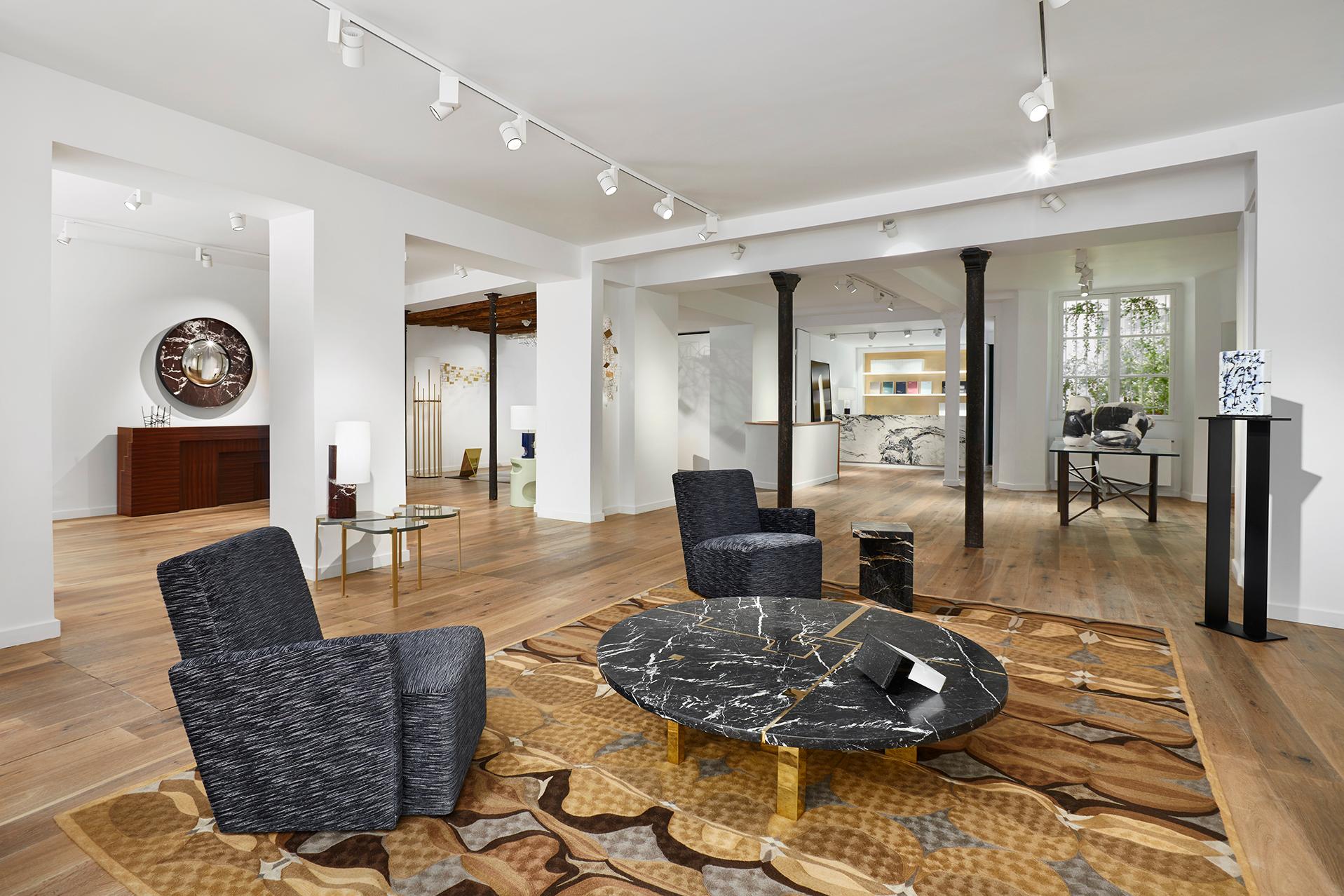 Round coffee table Architecture designed by Hervé Langlais, 2018.
Marbre Nero marquina / nero marquina marble
Ø 130 x H 34 cm - Measures: Ø 51.1 x H 13.3 inch
Pièce Unique / One-off 

Hervé Langlais is a graduate of the Normandy School of