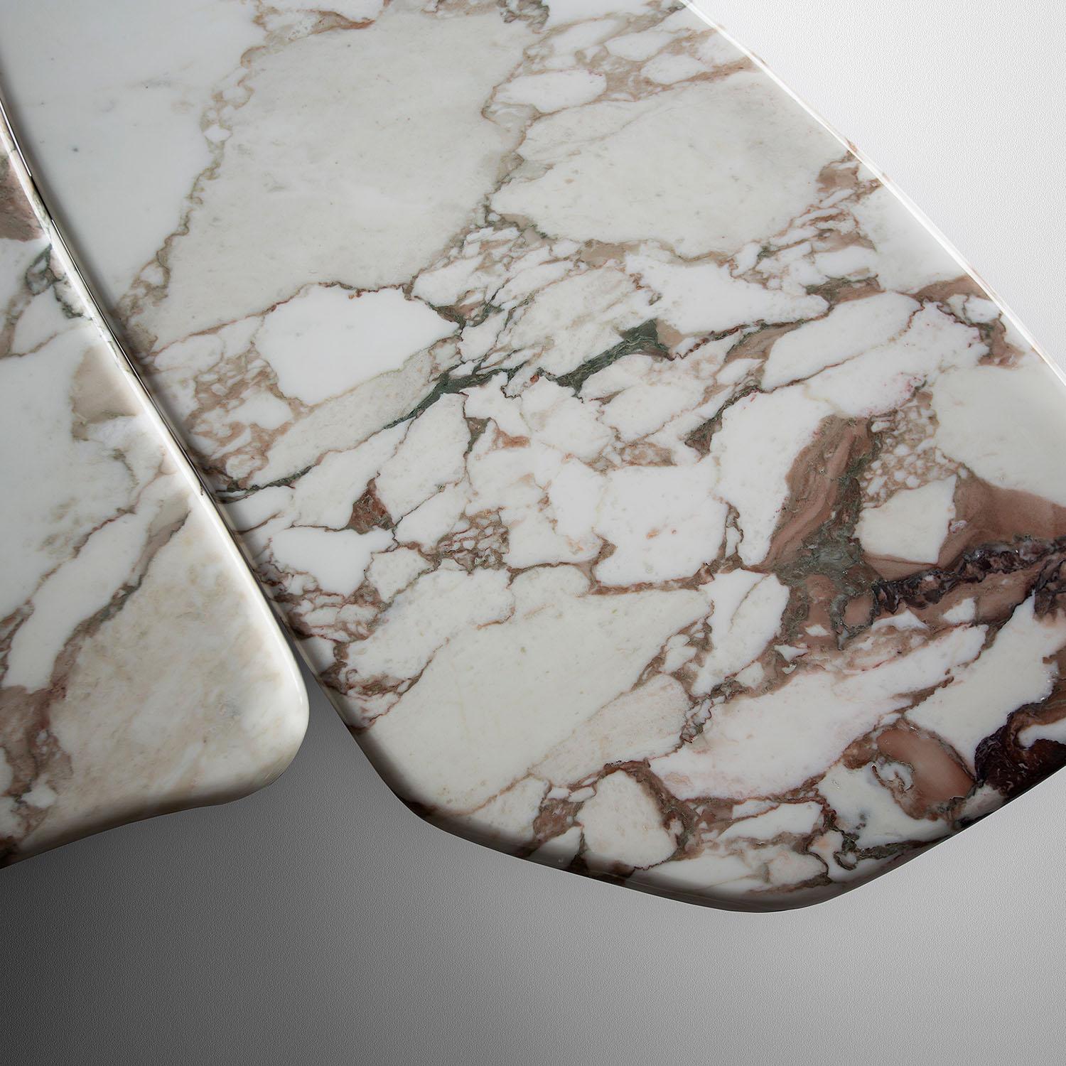 Acier Table basse contemporaine en marbre, Tectra par Adams Court pour OKHA en vente