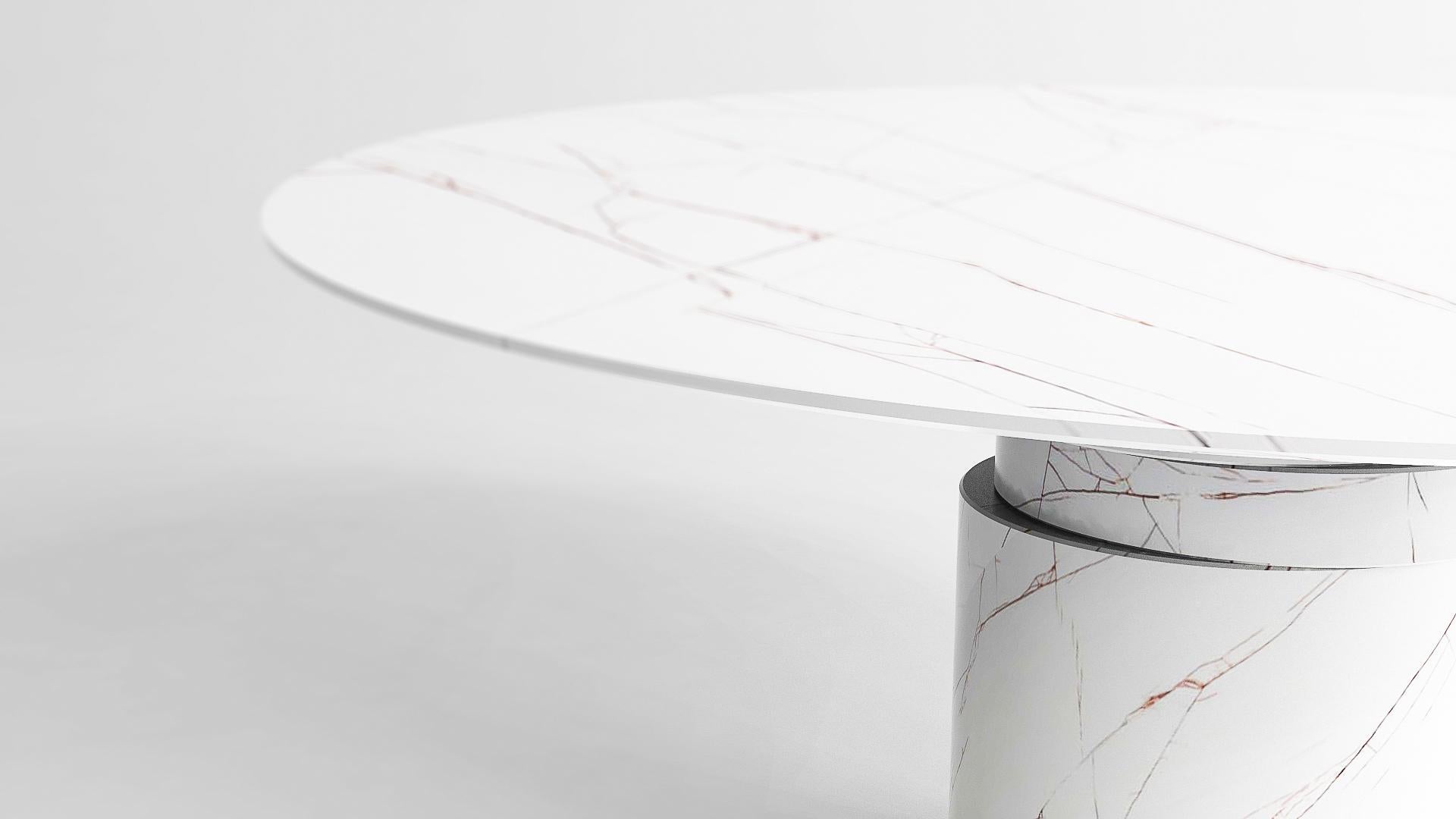 Belge Table de salle à manger ronde contemporaine, marbre Sahara Blanc, disque mobile, Belgique en vente