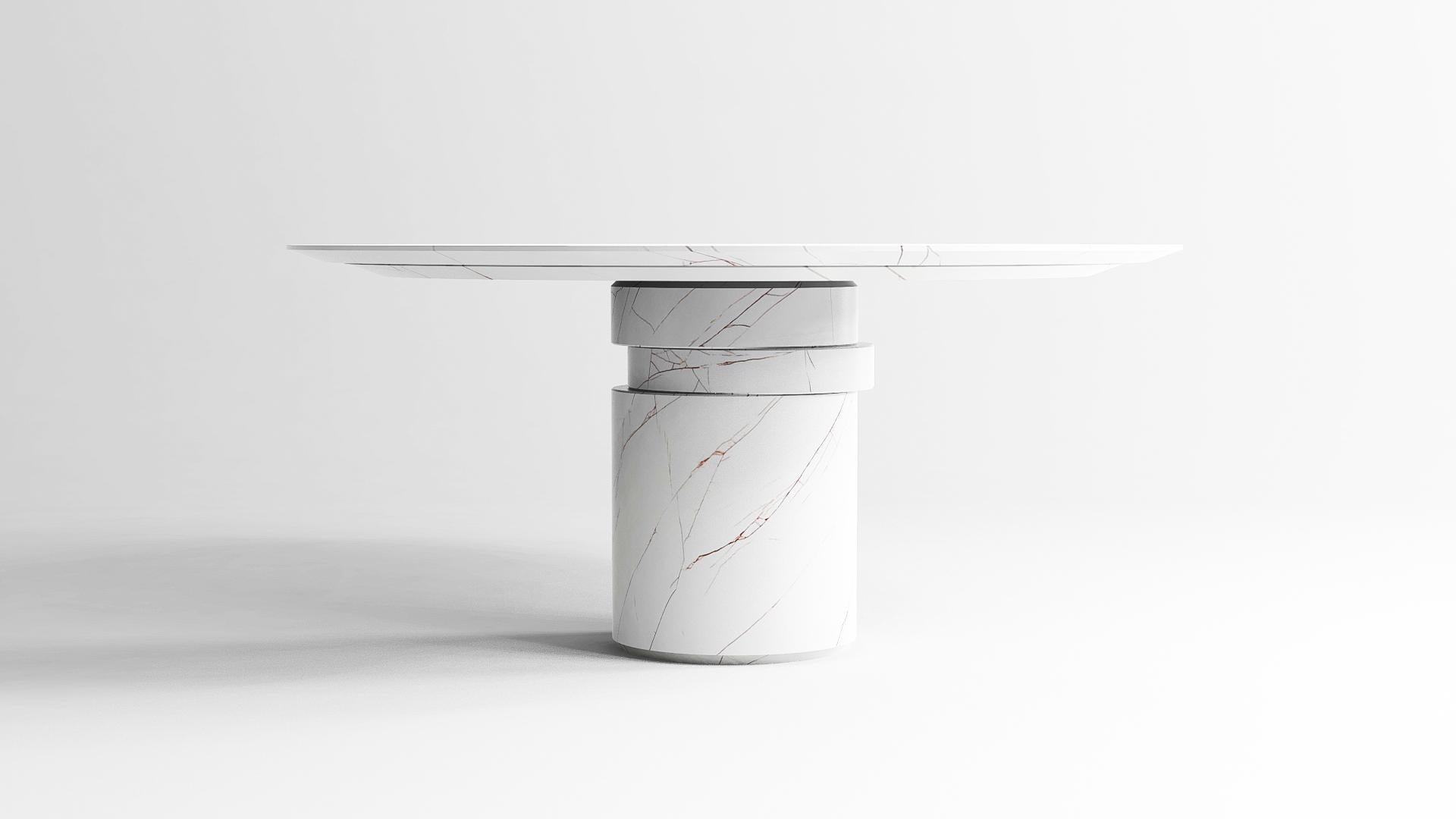 Chanfreiné Table de salle à manger ronde contemporaine, marbre Sahara Blanc, disque mobile, Belgique en vente