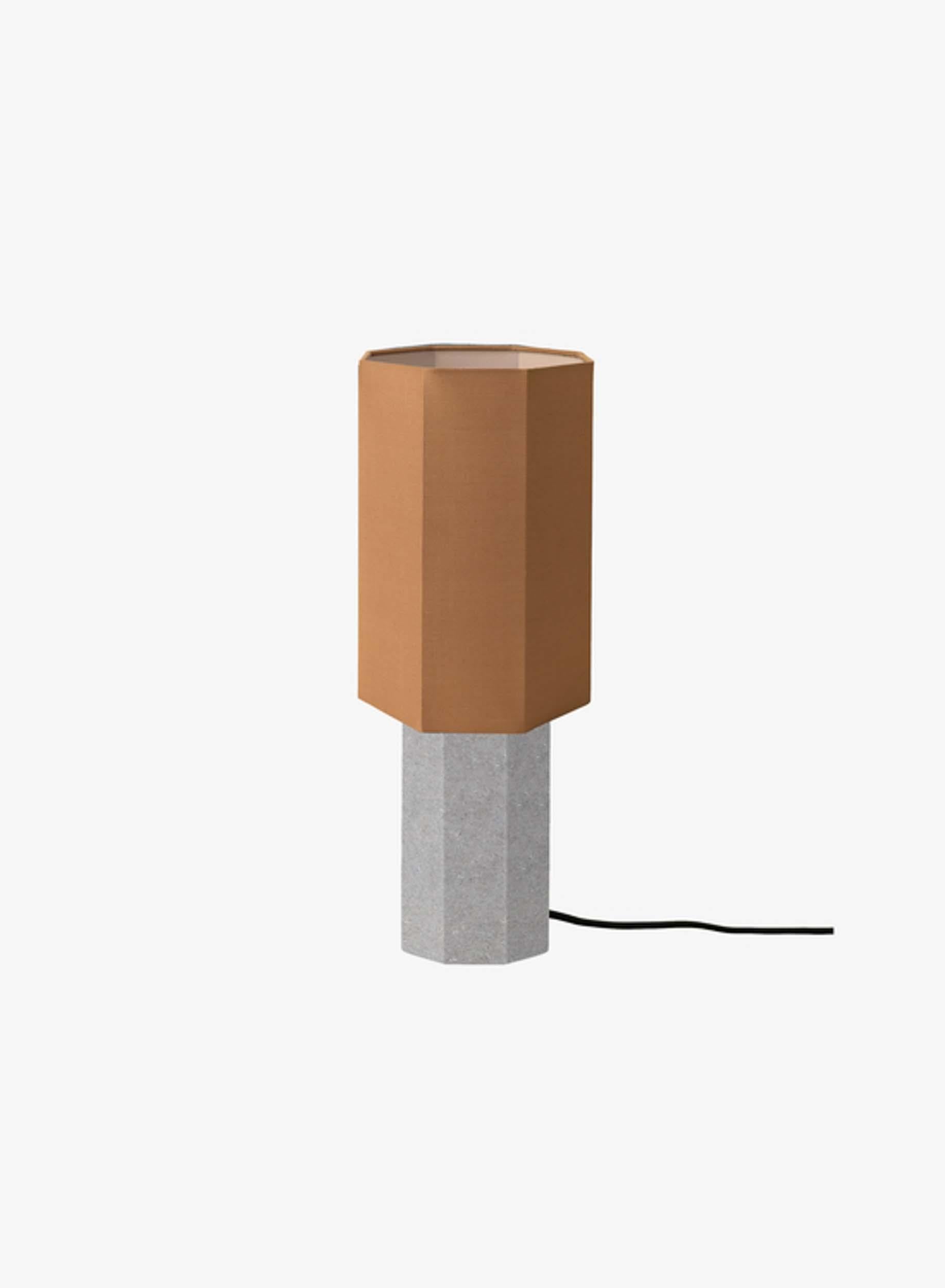 Zeitgenössische Marmorlampe 'Eight over Eight', klein, schwarz / ockerfarben im Angebot 9
