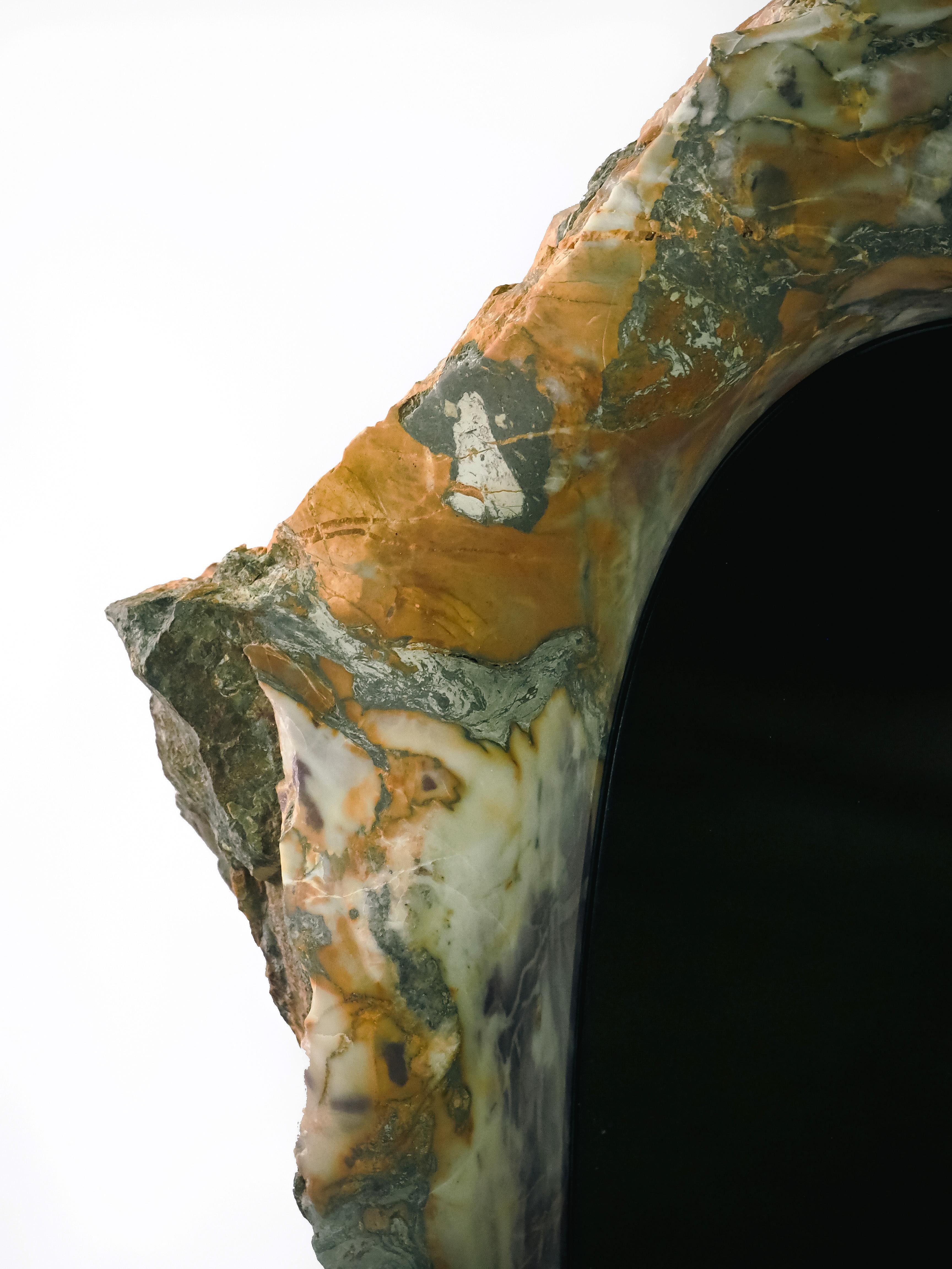 Contemporary marble Rift Mirror by tom jablin In New Condition For Sale In 1204, CH