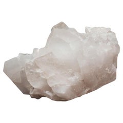 Racimo Contemporáneo de Puntas Masivas de Cristal de Roca Blanco / Cuarzo Claro