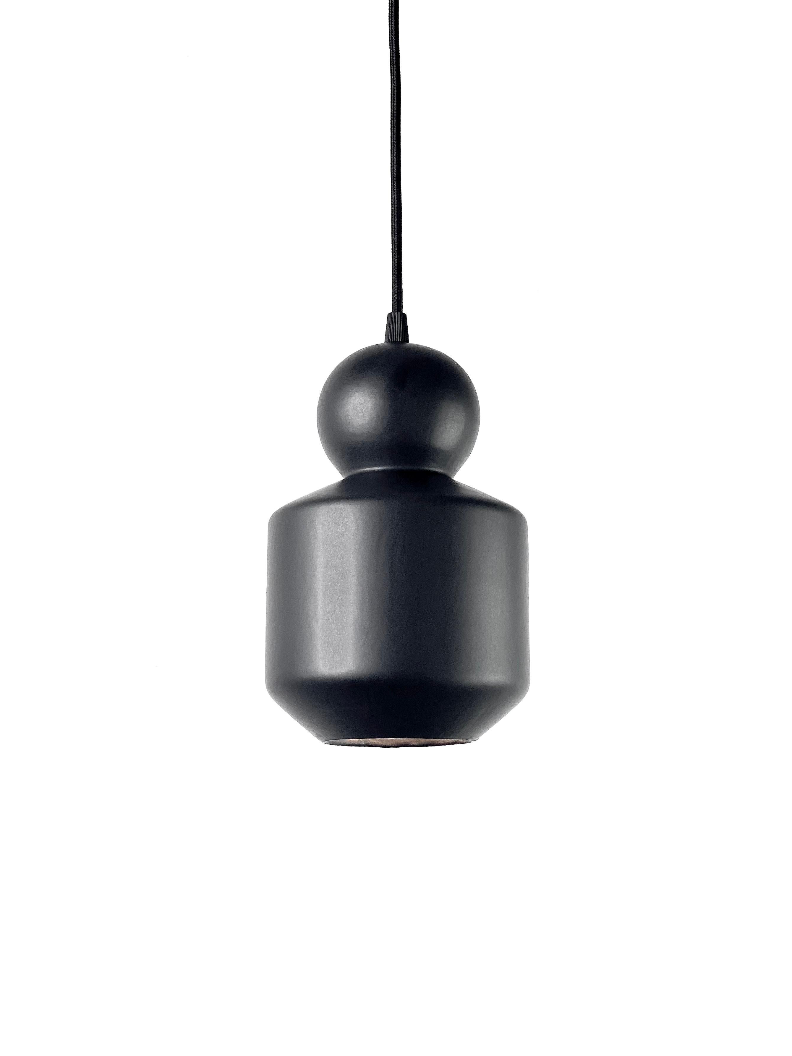 Lampada a sospensione contemporanea in gres nero opaco, design minimalista, LOVER 1.0 In condizioni Nuovo in vendita a Köln, DE