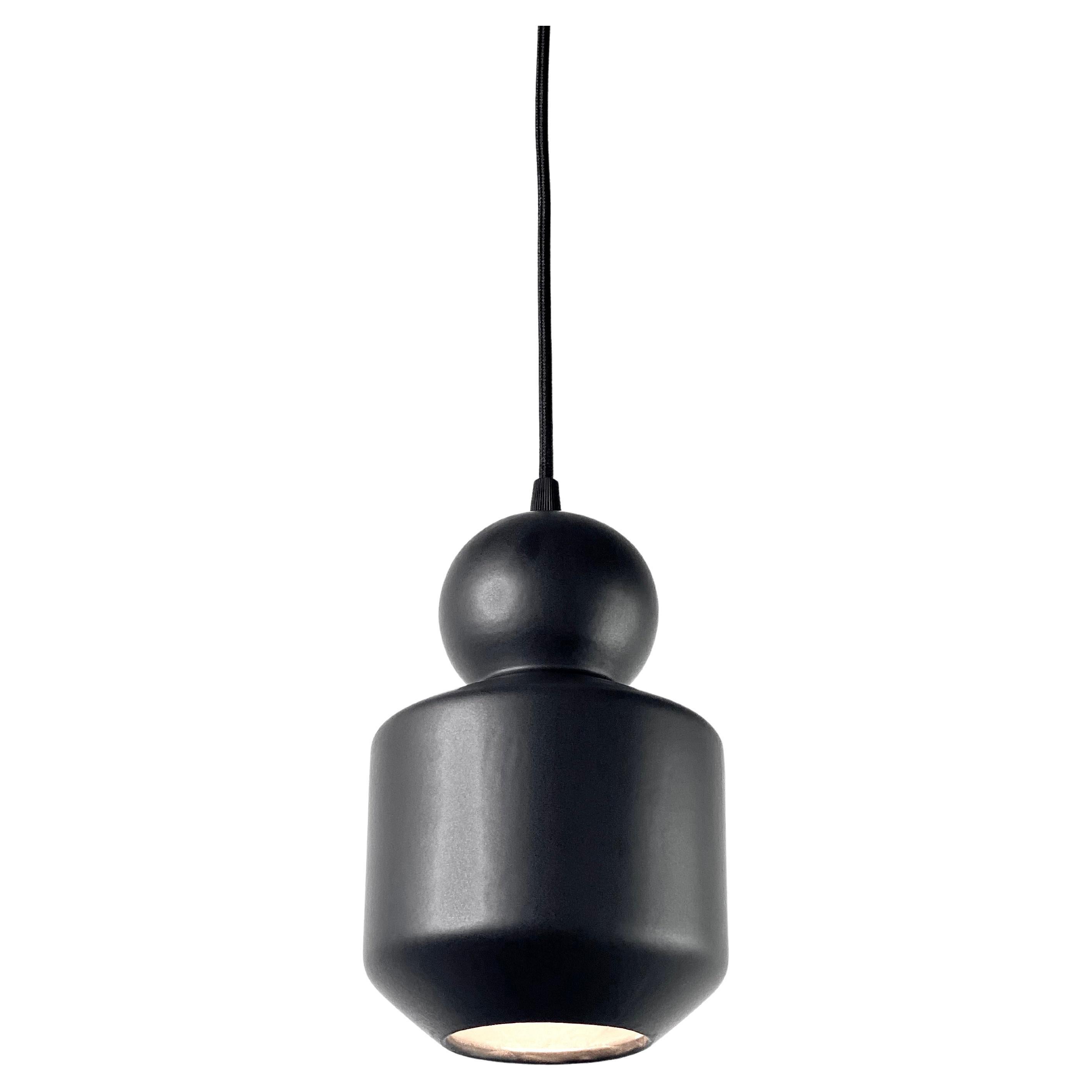 Lampada a sospensione contemporanea in gres nero opaco, design minimalista, LOVER 1.0