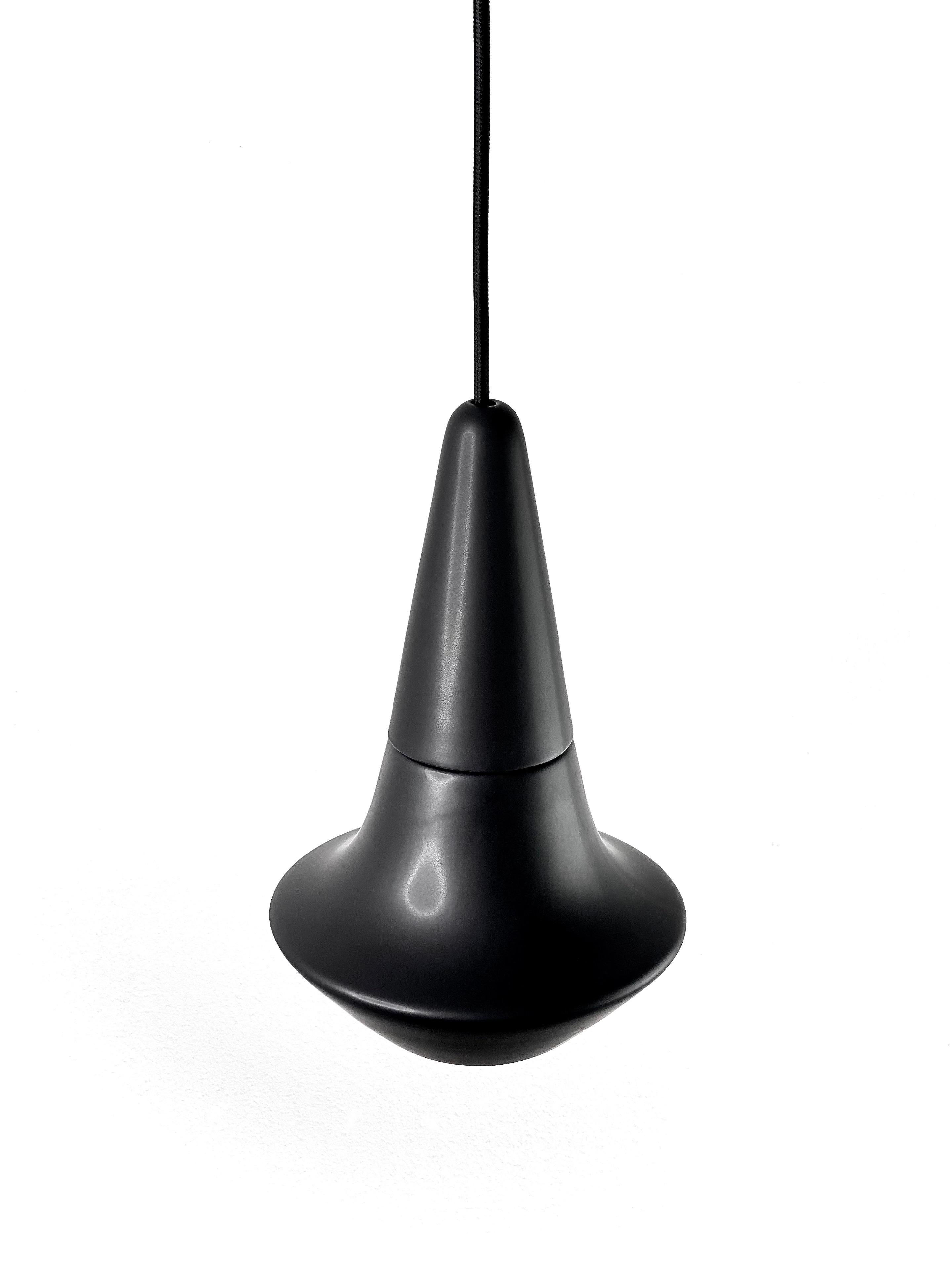 Calco Lampada a sospensione contemporanea in gres nero opaco, design minimalista, SML1 in vendita