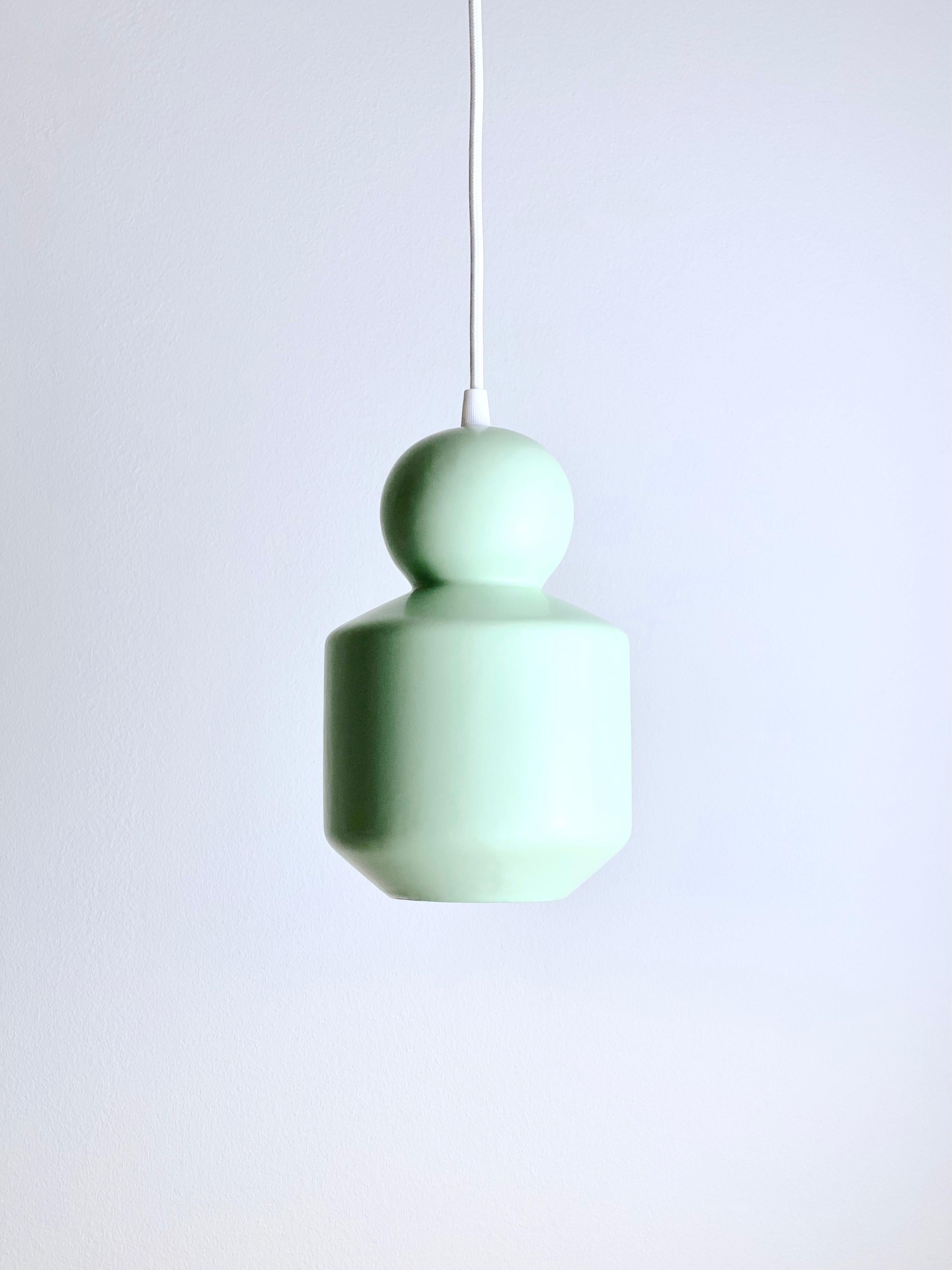 Calco Lampada a sospensione contemporanea in gres verde opaco, design minimalista, LOVER 1.0 in vendita