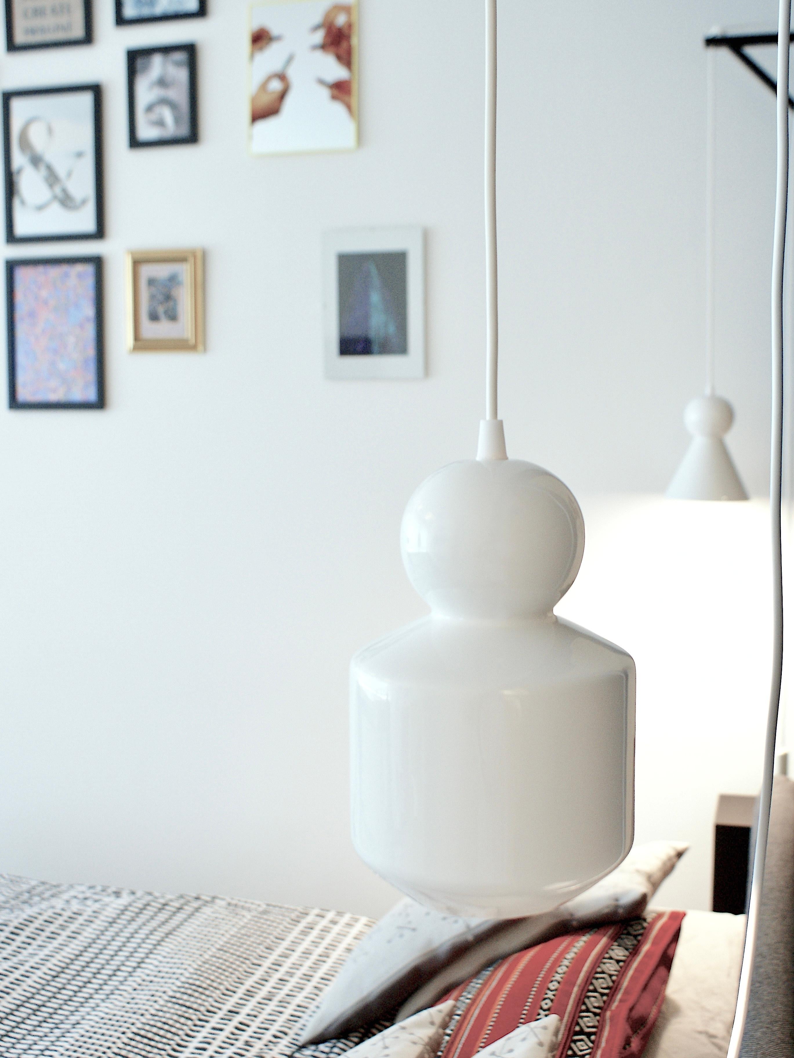 Contemporary Matte Green Stoneware Suspension Lamp, Minimalist Design, LOVER 2.0 For Sale 6
