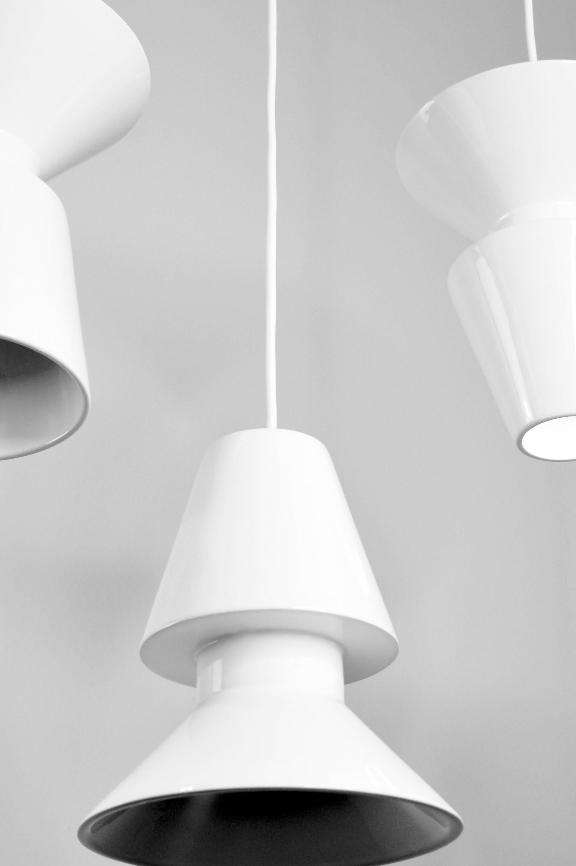 XXI secolo e contemporaneo Lampada a sospensione contemporanea in gres verde opaco, design minimalista TWIN 1.1 in vendita
