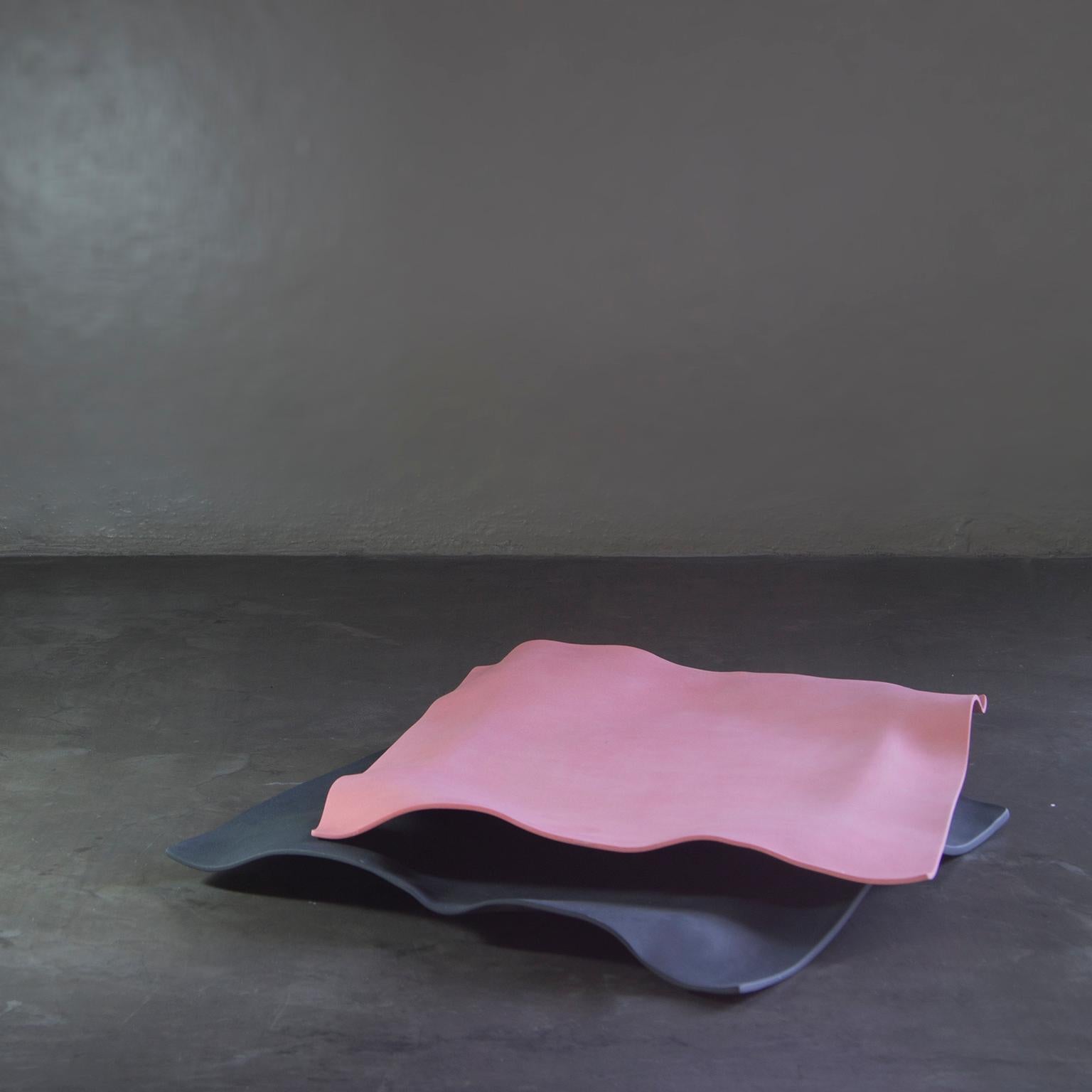 Handmade Paper Contemporary Decorative Object Matte Pink Porcelain In New Condition For Sale In Zapopan, Jalisco