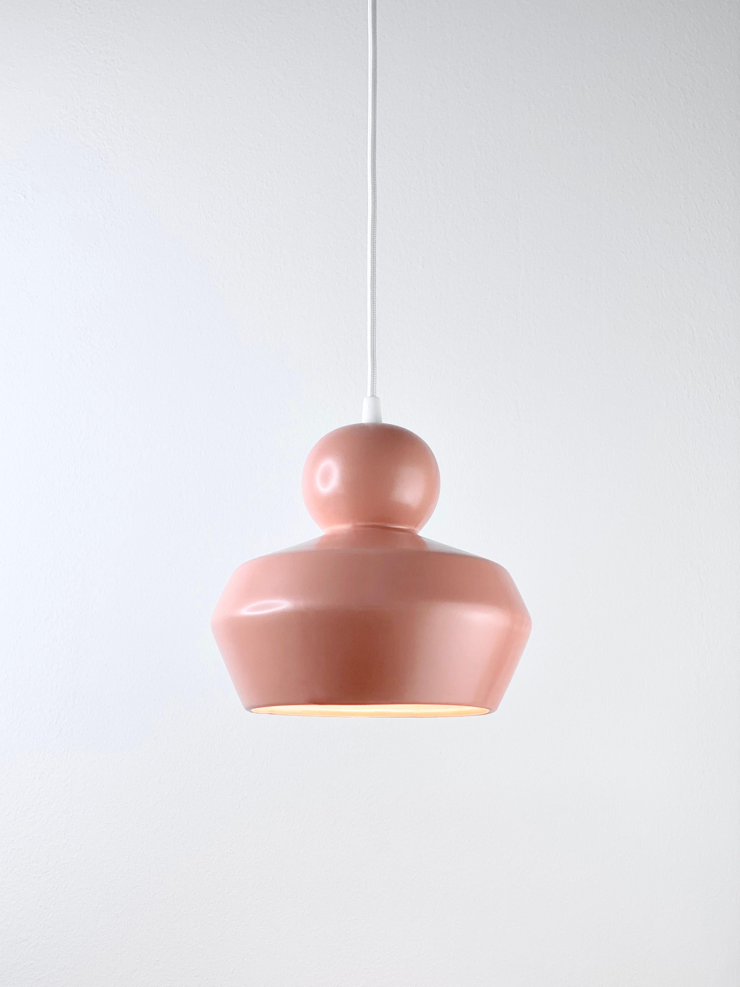 Lampada a sospensione contemporanea in gres salmone opaco, design minimalista, LOVER3.0 In condizioni Nuovo in vendita a Köln, DE
