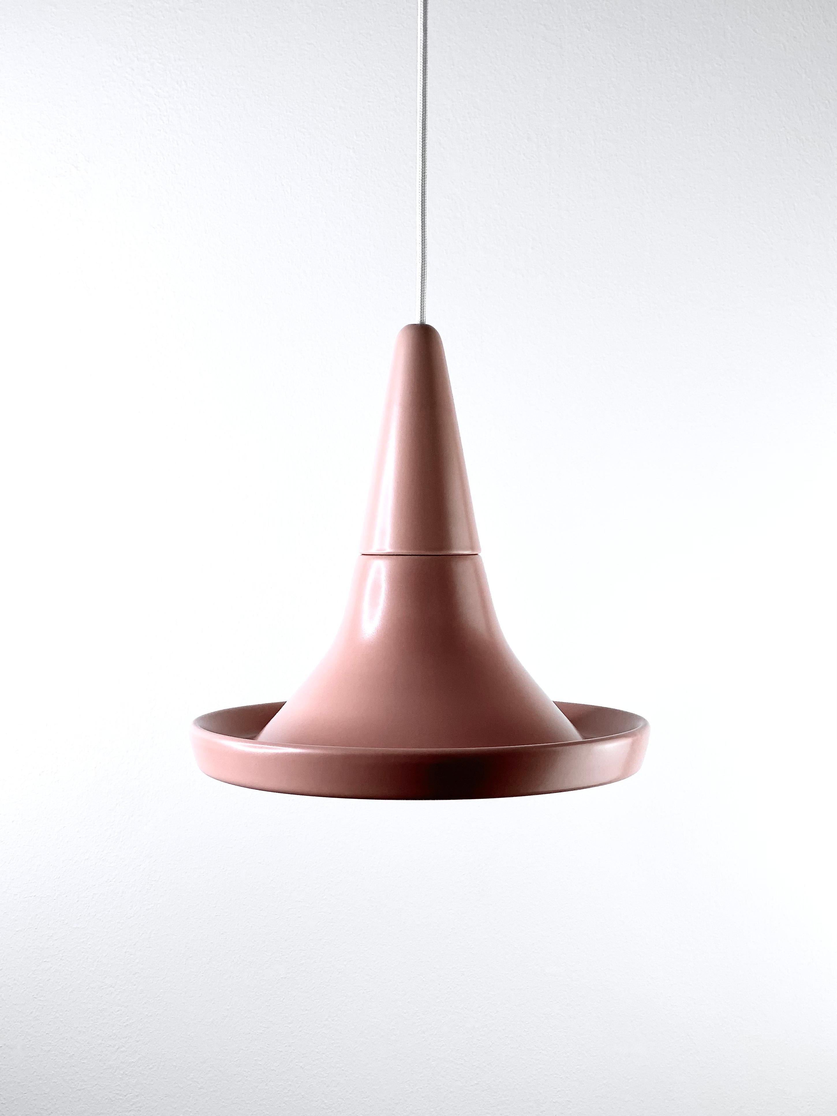 Tedesco Lampada a sospensione contemporanea in gres salmone opaco, design minimalista, SML4 in vendita