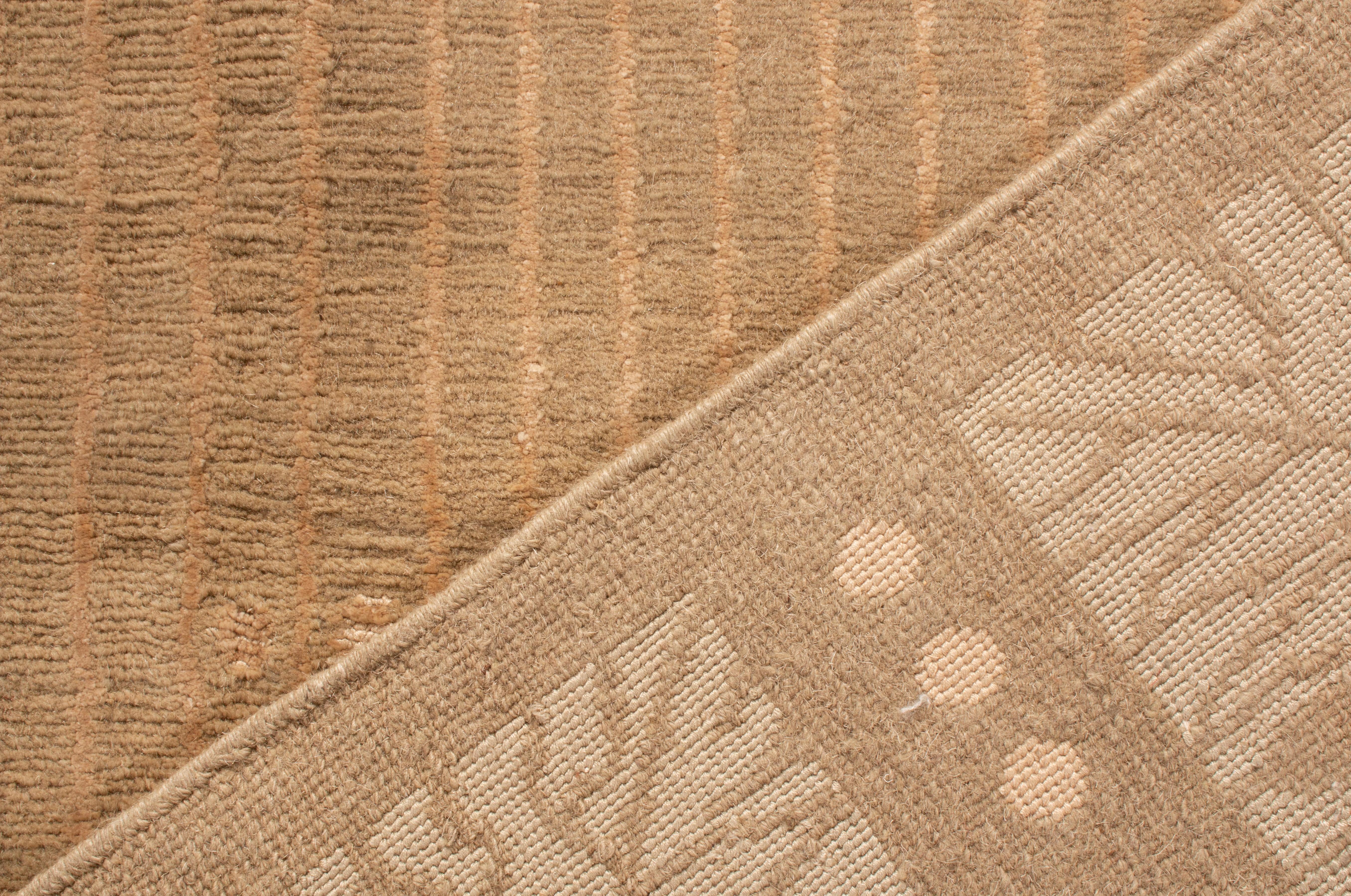 XXI secolo e contemporaneo Tappeto contemporaneo Maze Design Beige in lana e seta in vendita