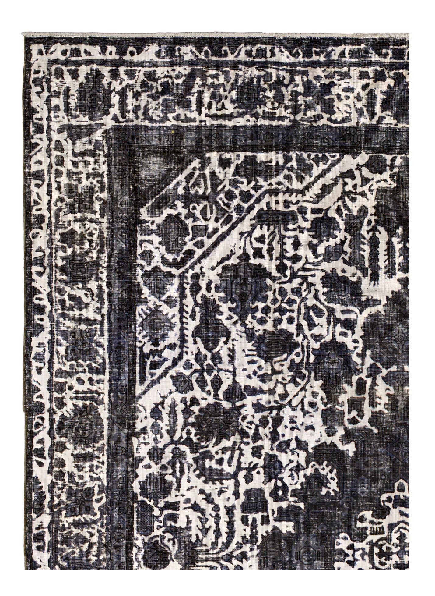 Zeitgenössische Medaillon Wollteppich, 7 ft × 10 ft , Holzkohle und Elfenbein im Zustand „Hervorragend“ im Angebot in Dallas, TX