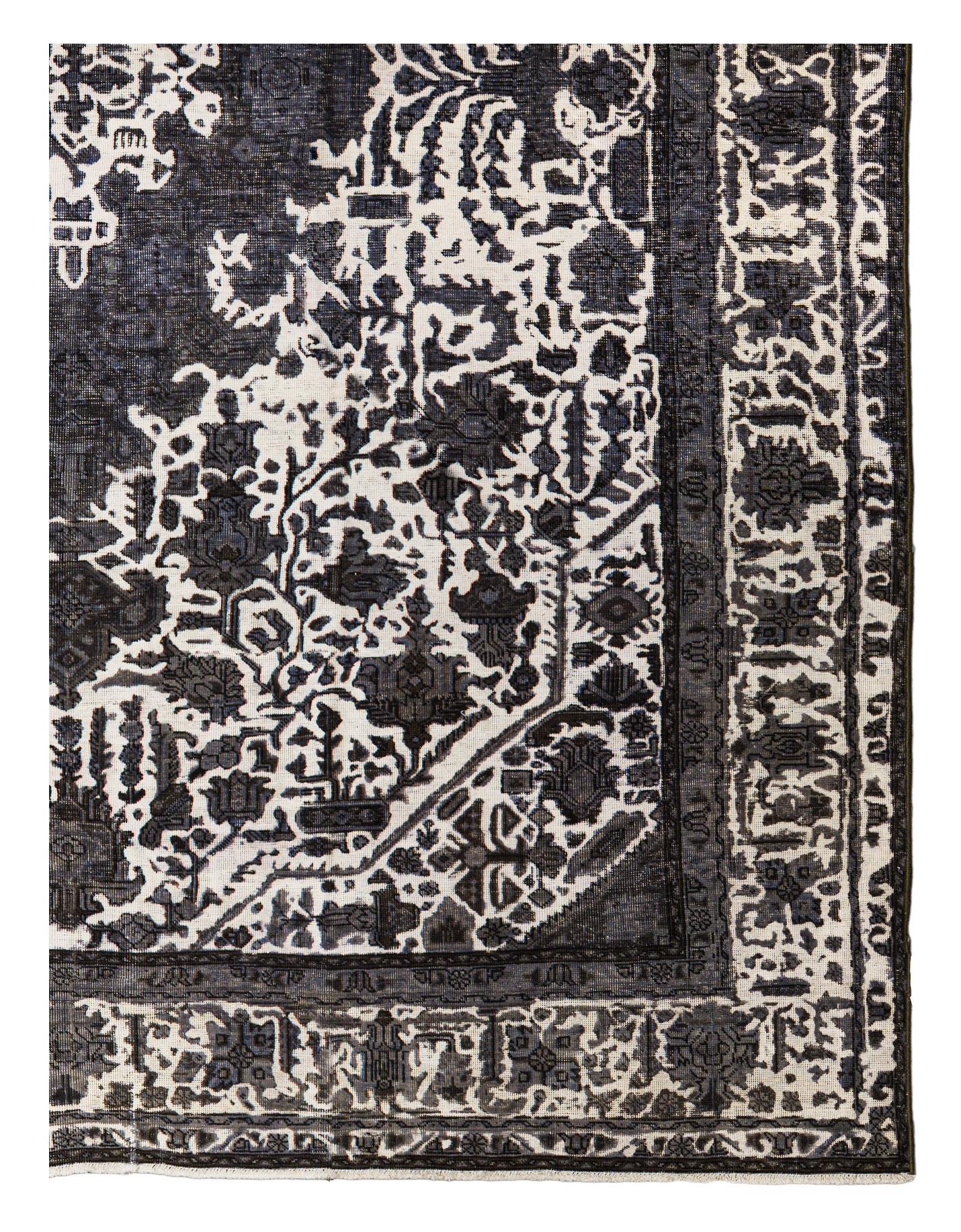 Zeitgenössische Medaillon Wollteppich, 7 ft × 10 ft , Holzkohle und Elfenbein (21. Jahrhundert und zeitgenössisch) im Angebot