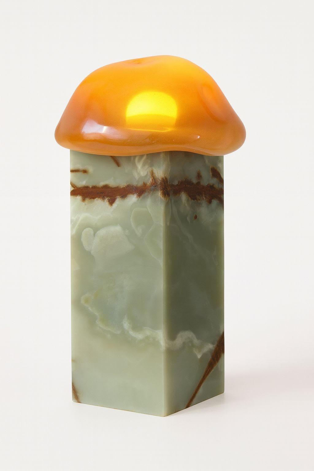 Lámpara contemporánea fundida pequeña de ónice marrón claro y vidrio morano de Lucia Neamtu Moderno en venta