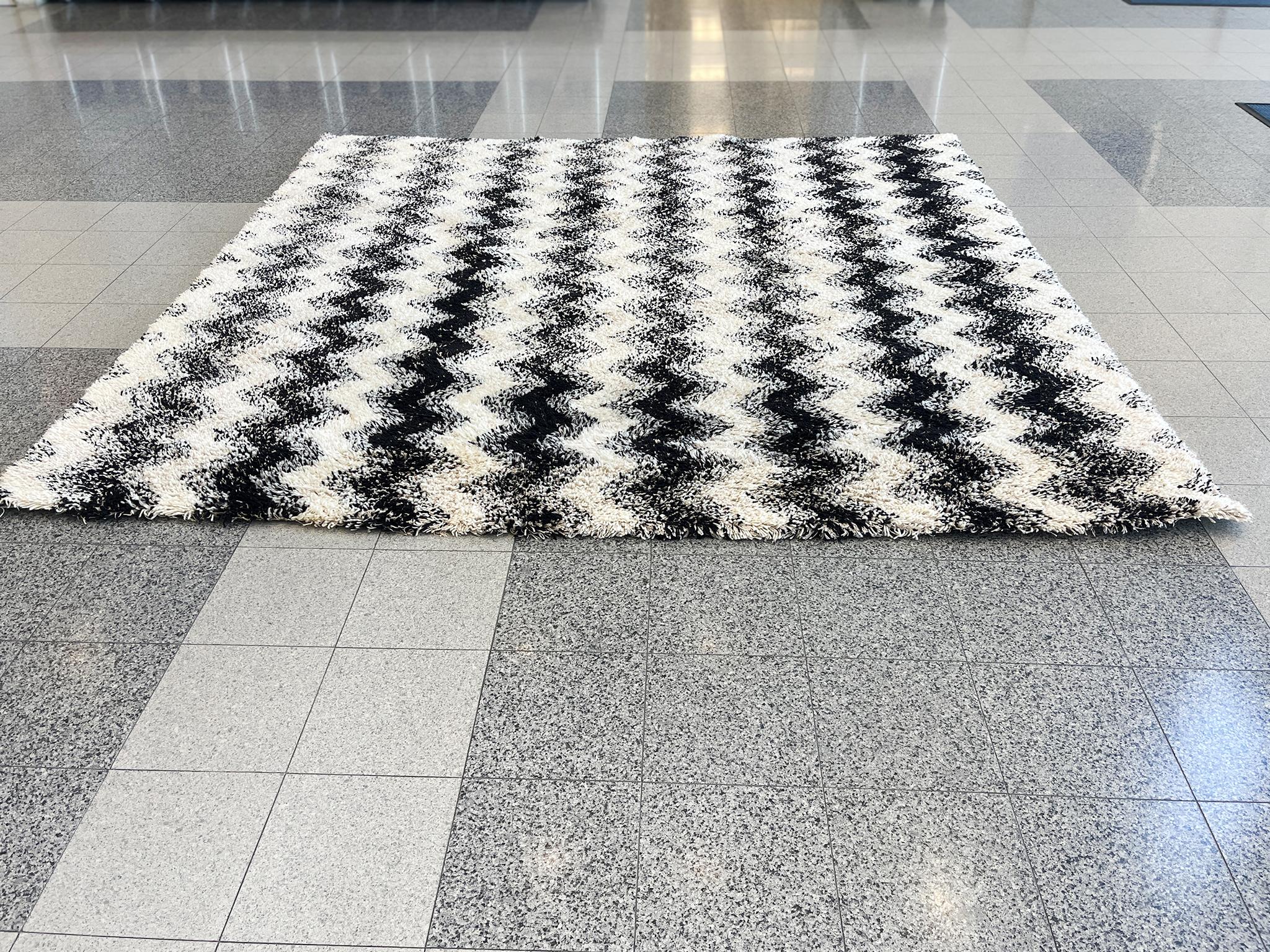 Contemporary Merida Zig Zag Wollteppich  9'3