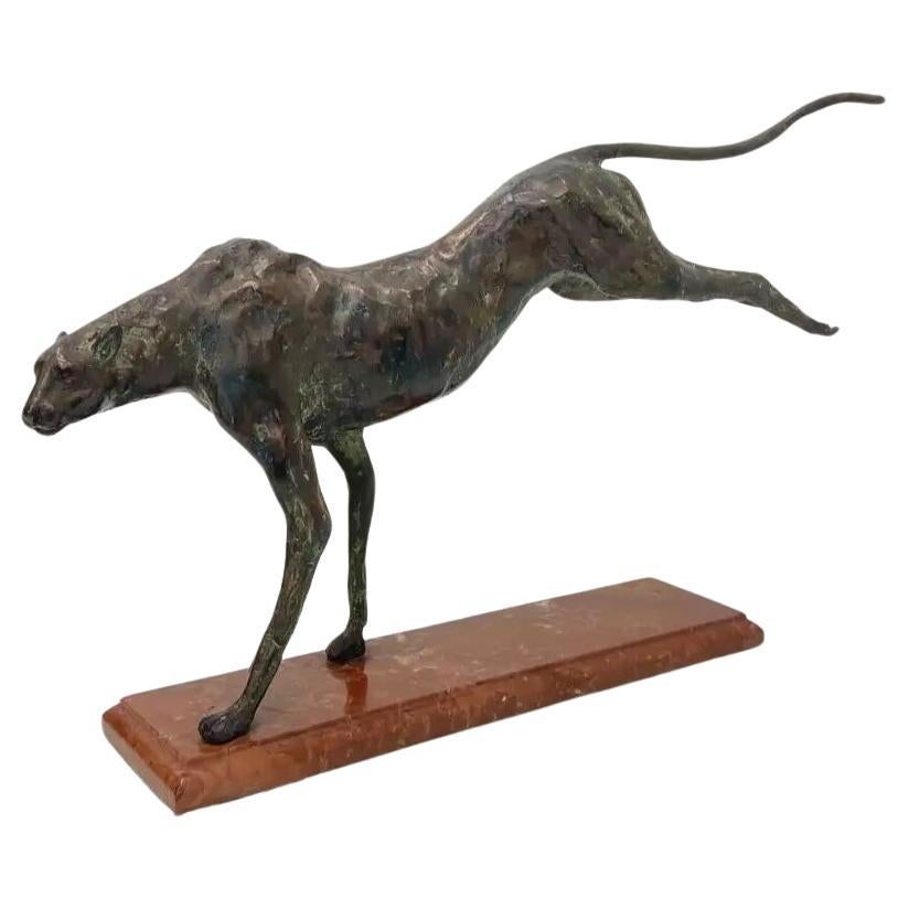 Sculpturale léopard Art Déco ancien en bronze sur socle en marbre