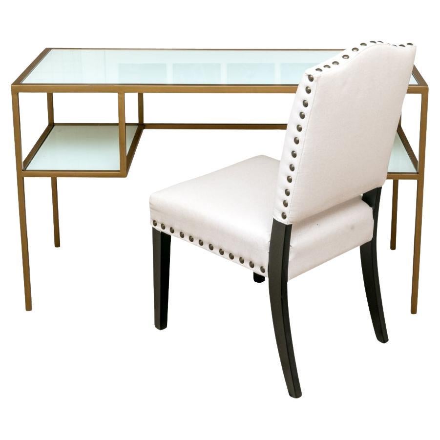 Escritorio contemporáneo de metal y cristal con silla en venta