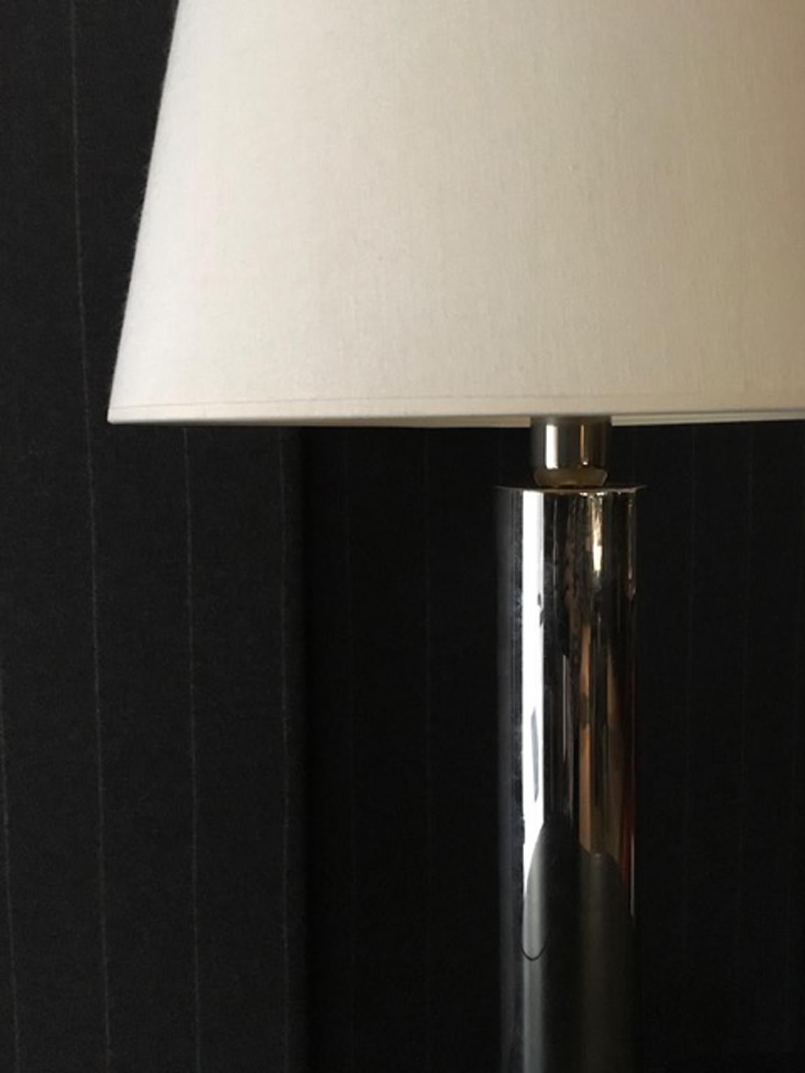 italien Contemporary Metal Chrome Italian Vintage Modern Minimalist Style Table Lamp en vente