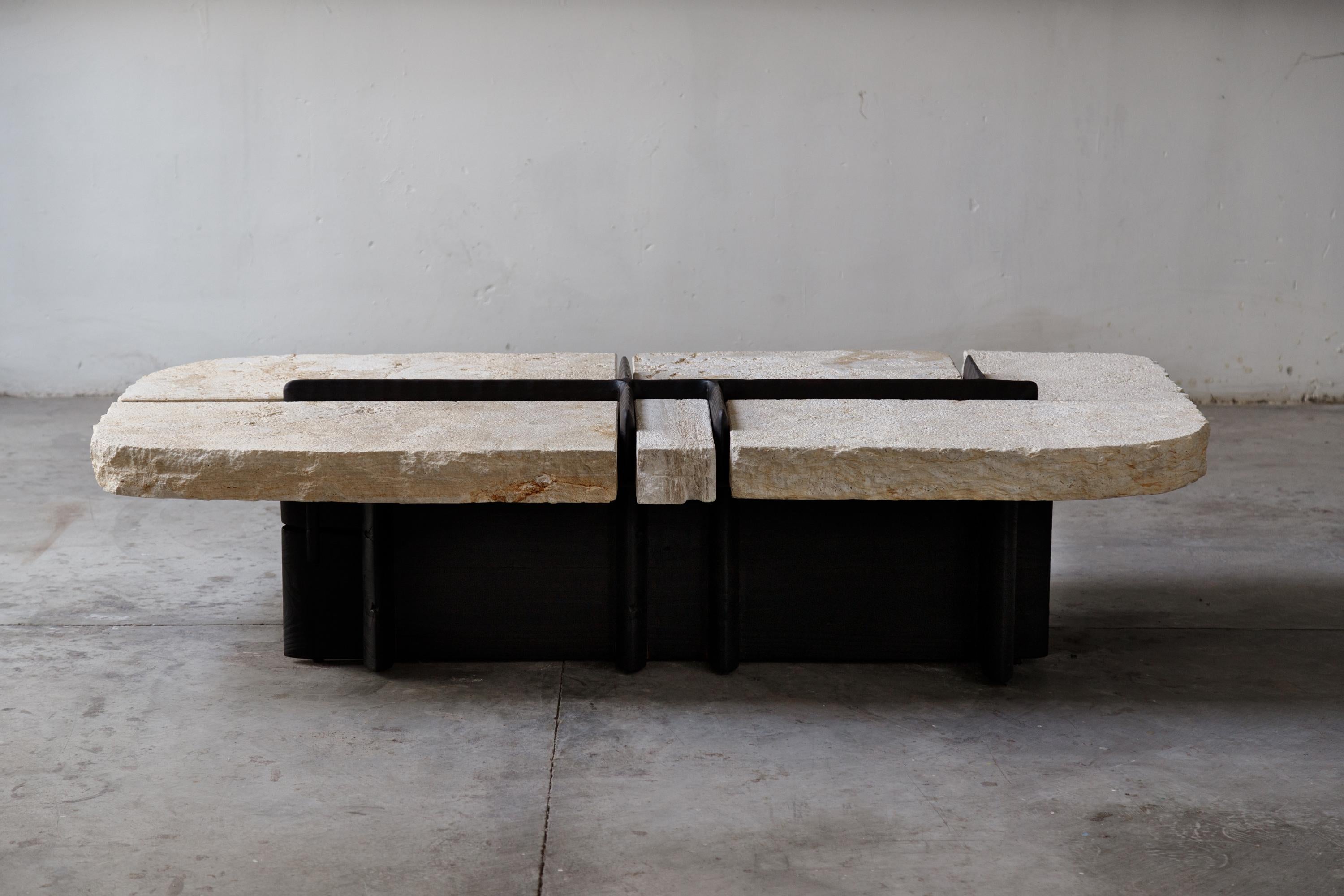 Bohème Table basse contemporaine mexicaine EM03 en pierre de Cantera en vente