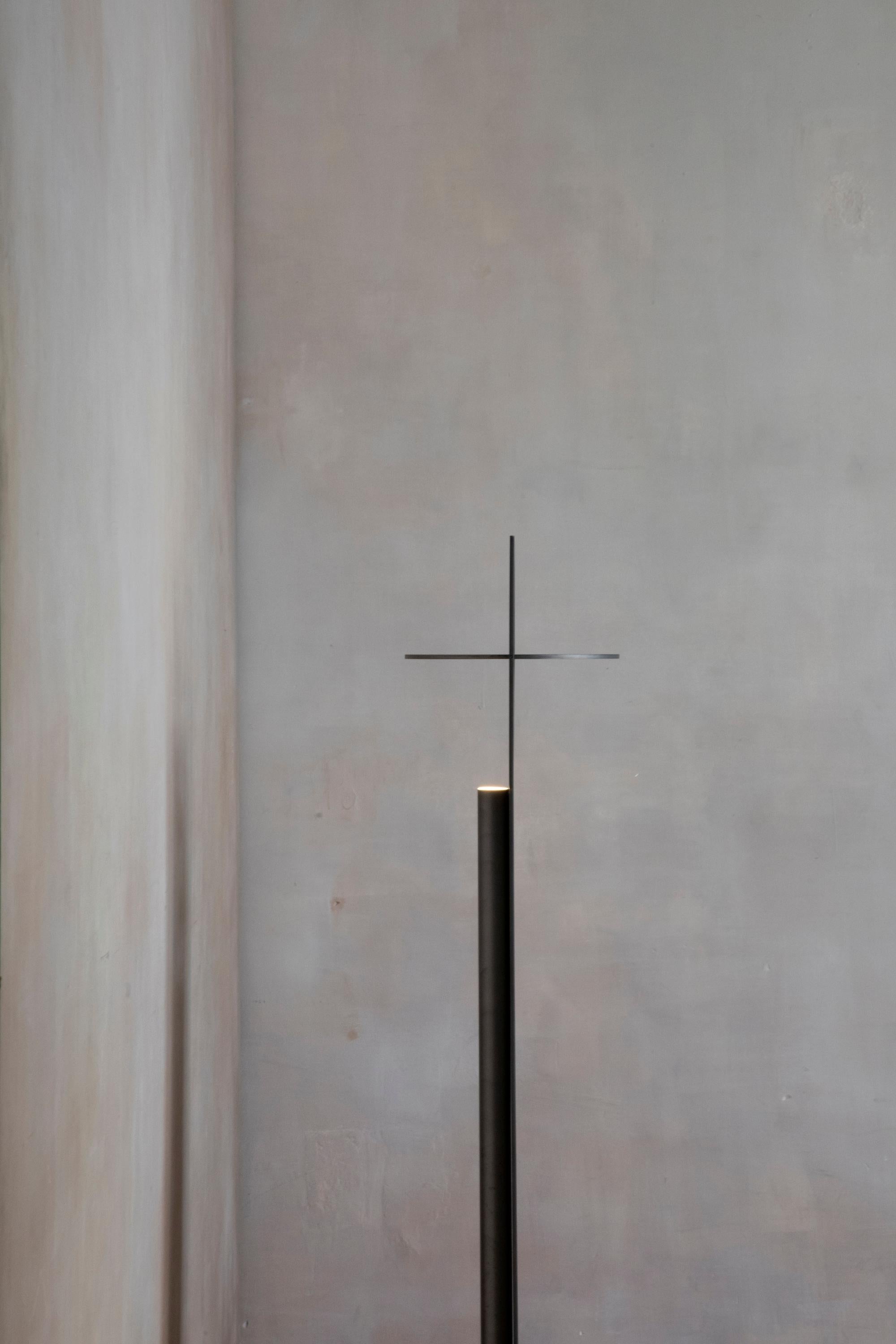 Acciaio Lampada da terra contemporanea messicana OBJ-01 in acciaio in vendita