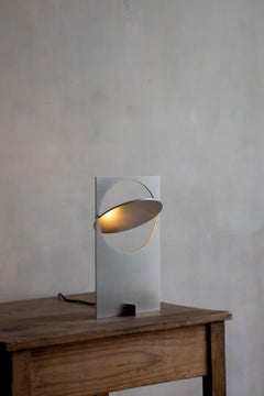 Zeitgenössische mexikanische OBJ-01 TISCHLAMPE aus Stahl