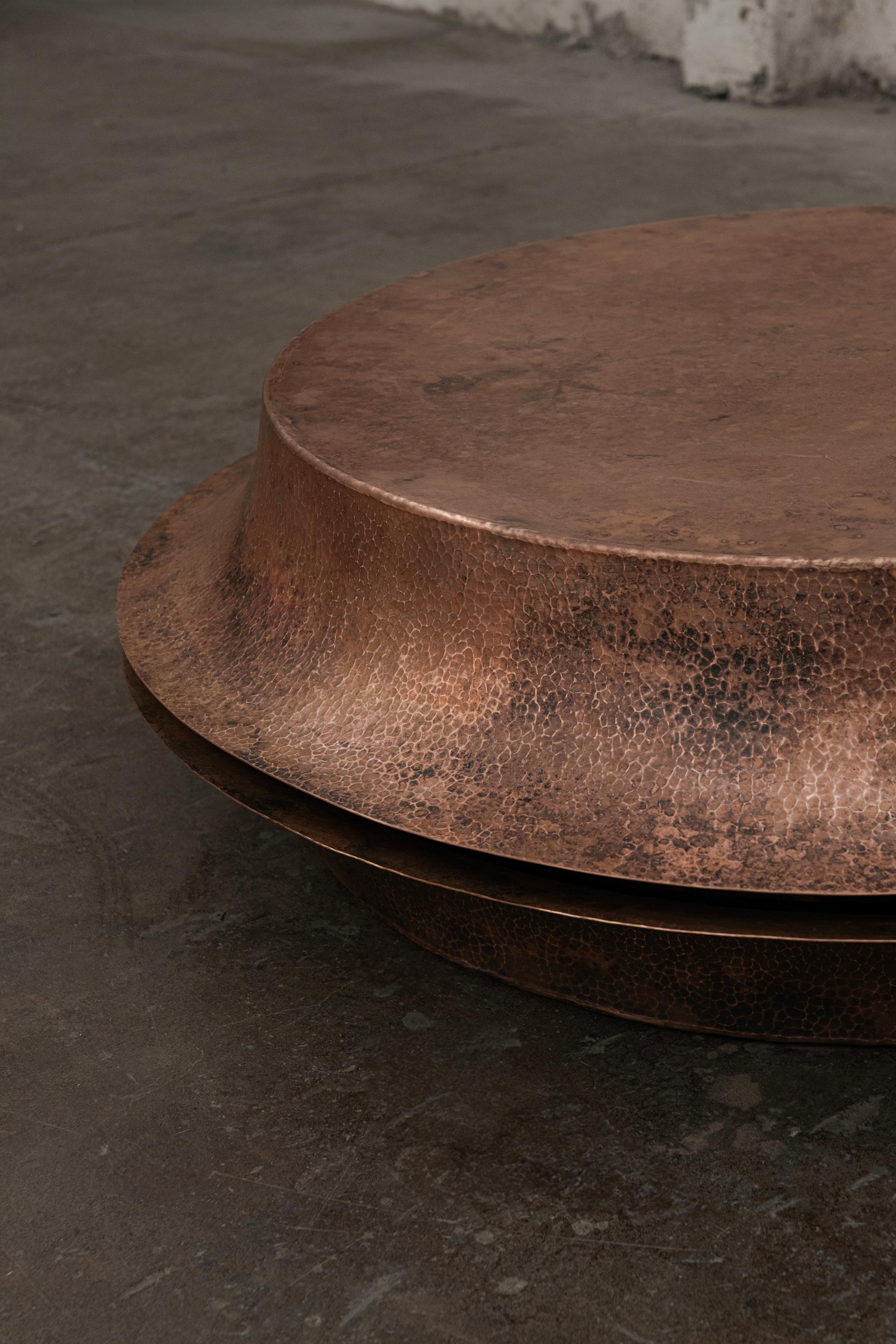 MESA DE CAFÉ MÉXICO CONTEMPORÁNEO OBJ-06 MEDIO en cobre natural Cobre en venta