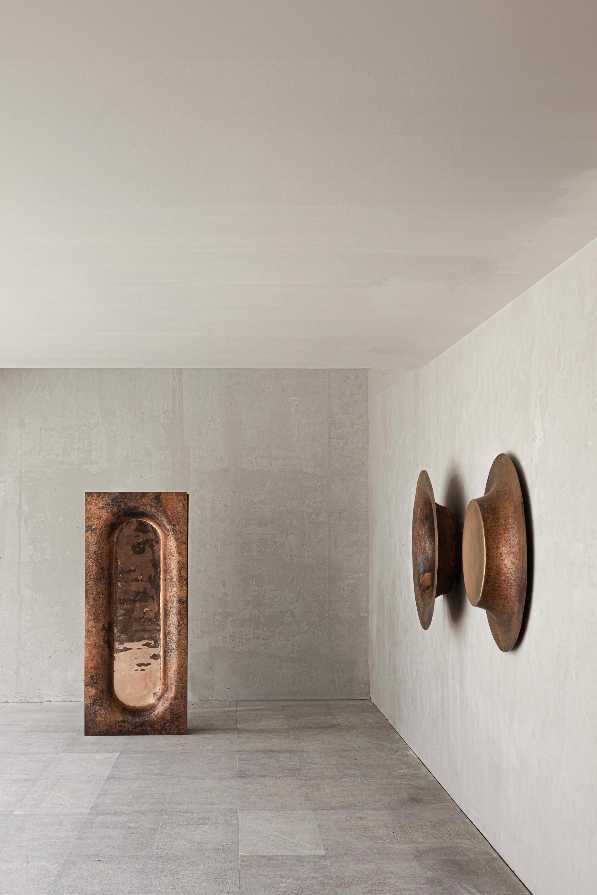 Specchio da terra contemporaneo OBJ-08 Rame naturale + rame lucido In condizioni Nuovo in vendita a 1204, CH