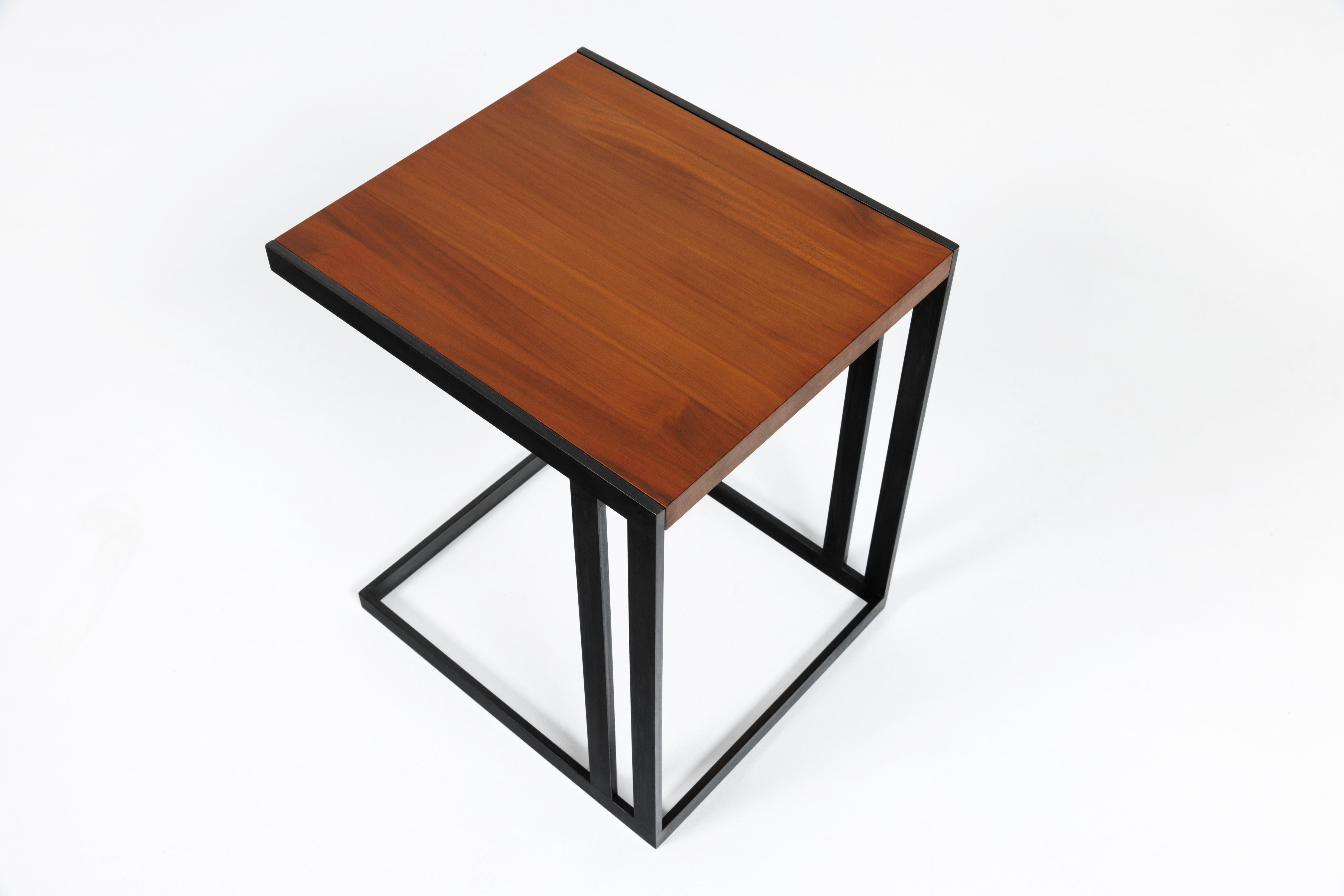 Contemporary Mica Side Table in Ancient Matai Wood and Aged Steel For Sale 2